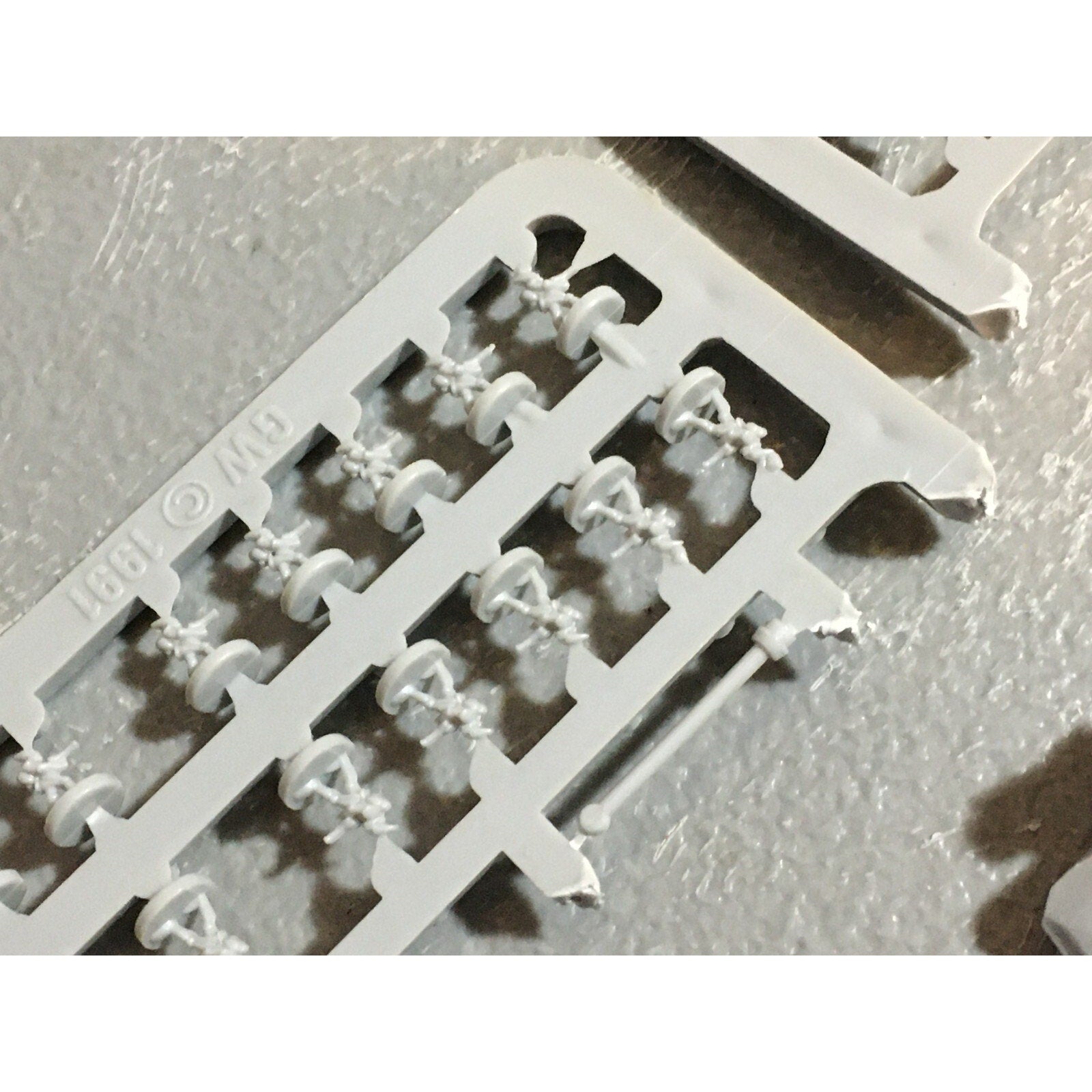 A11308 EPIC WARHAMMER 40K ELDAR CRAFTWORLDS GUARDIANS & FALCONS SPRUE 2X GW