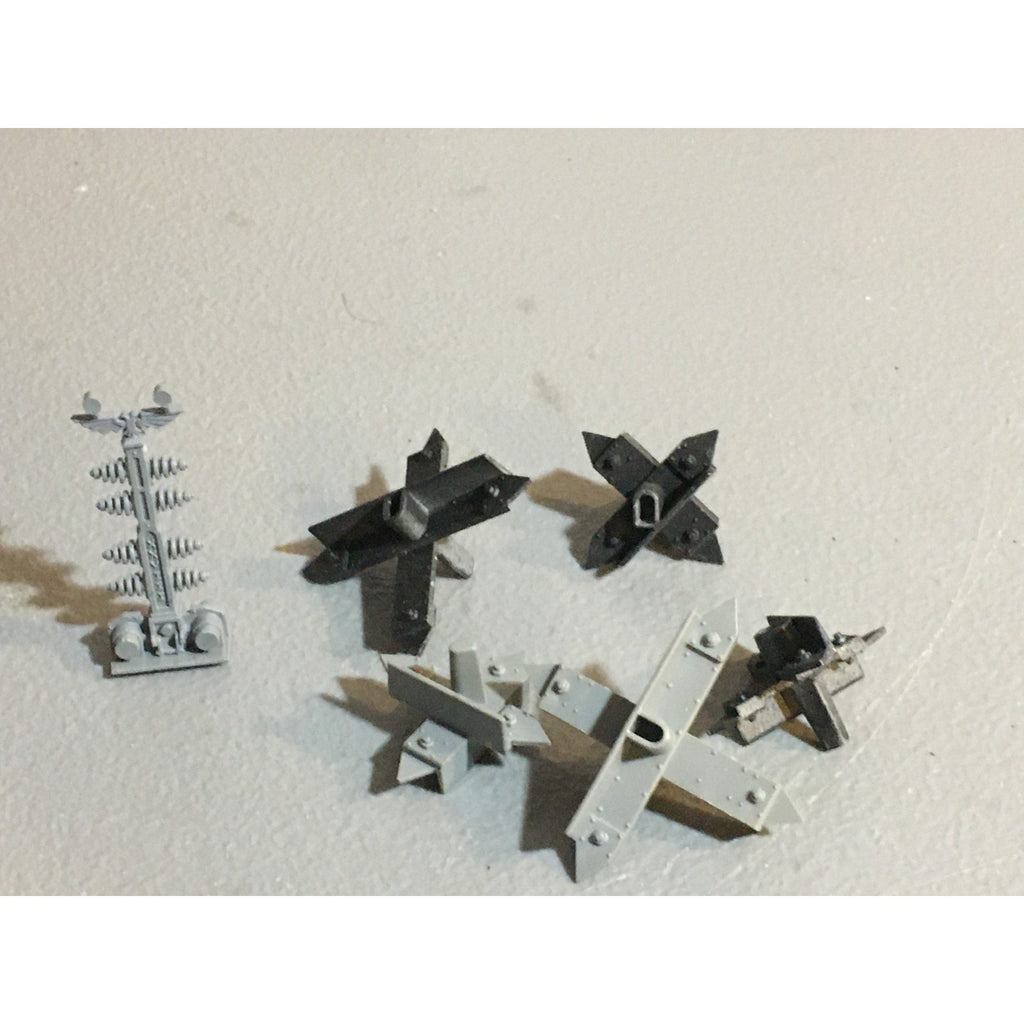 A24509 WARHAMMER 40K SPACE MARINES TERRAIN BITS LOT PYLON BARRICADES GW