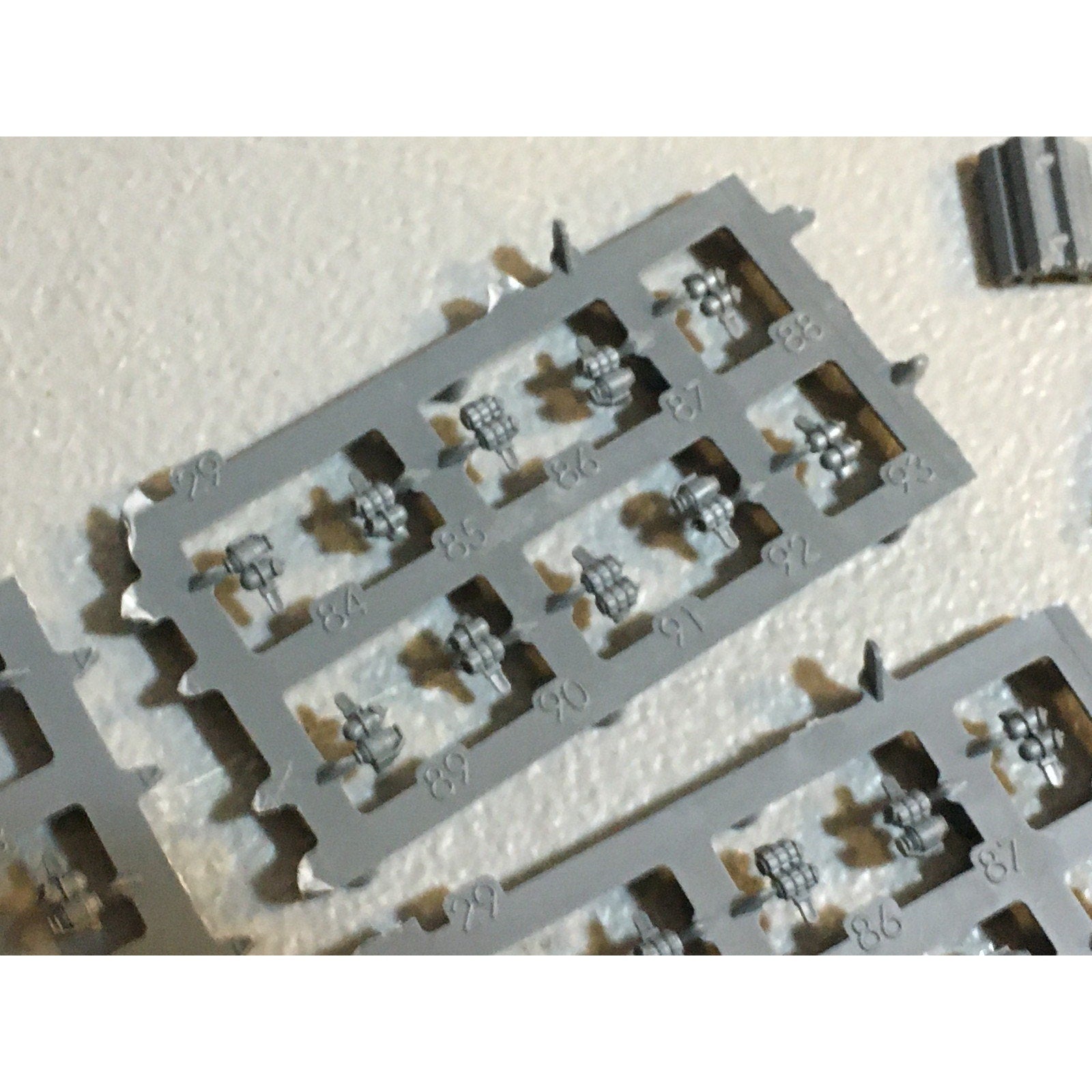 A29490 WARHAMMER 40K SPACE MARINES DARK ANGELS BITS LOT GRENADES BOLTERS GW