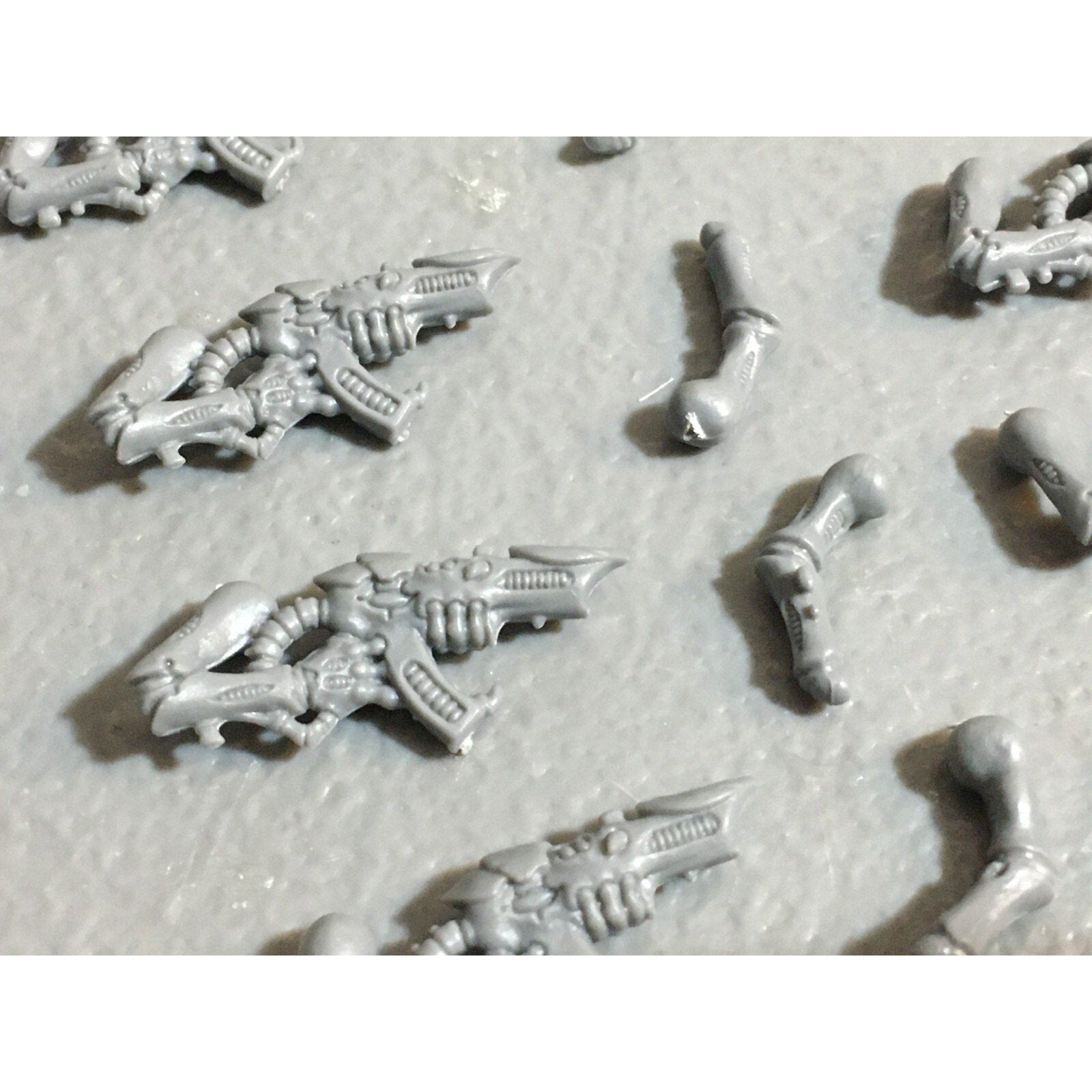 A23049 WARHAMMER 40K TYRANIDS BITS LOT FLESHBORERS TERMAGANTS GAMES WORKSHOP GW