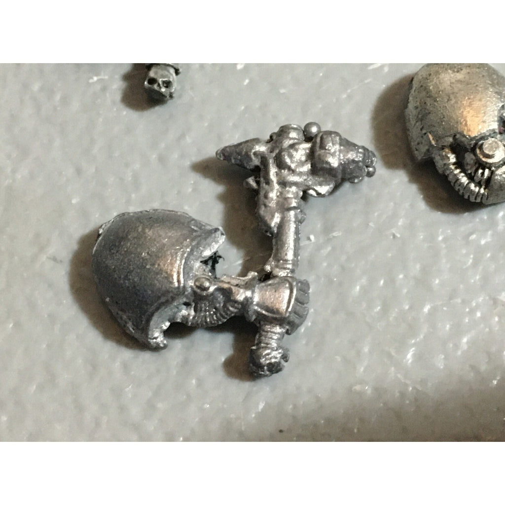 A22386 WARHAMMER 40K SPACE MARINES WOLVES METAL BITS LOT TERMINATOR ARMS GW