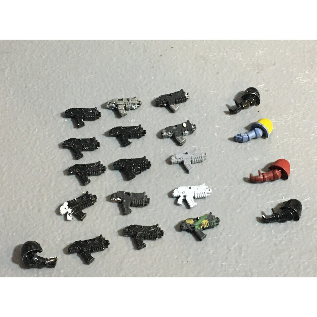 A22984 WARHAMMER 40K SPACE MARINES BITS LOT BOLTERS ARMS GW GAMES WORKSHOP