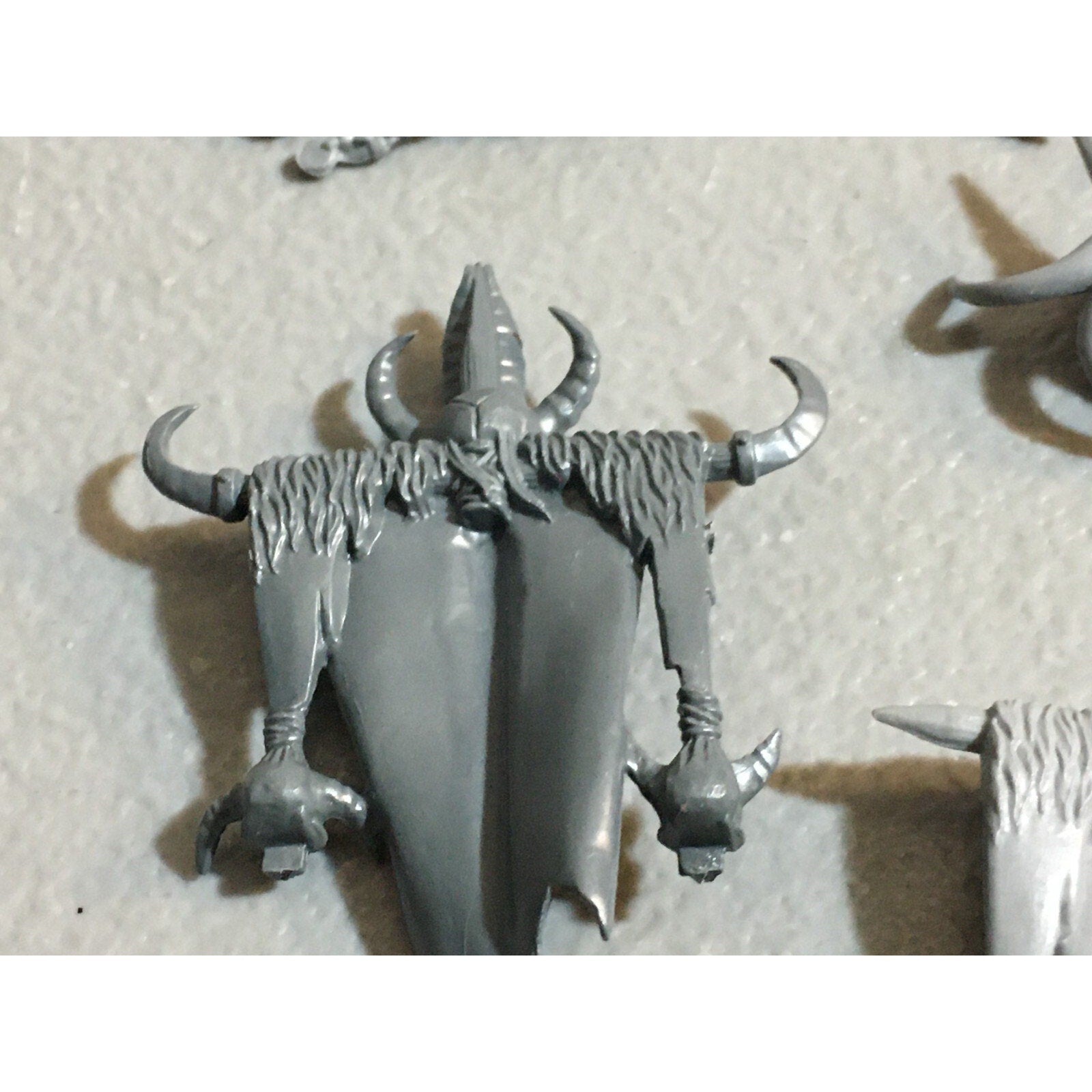 A23245 WARHAMMER FANTASY CHAOS BEASTMEN BITS LOT COMMAND GAMES WORKSHOP GW