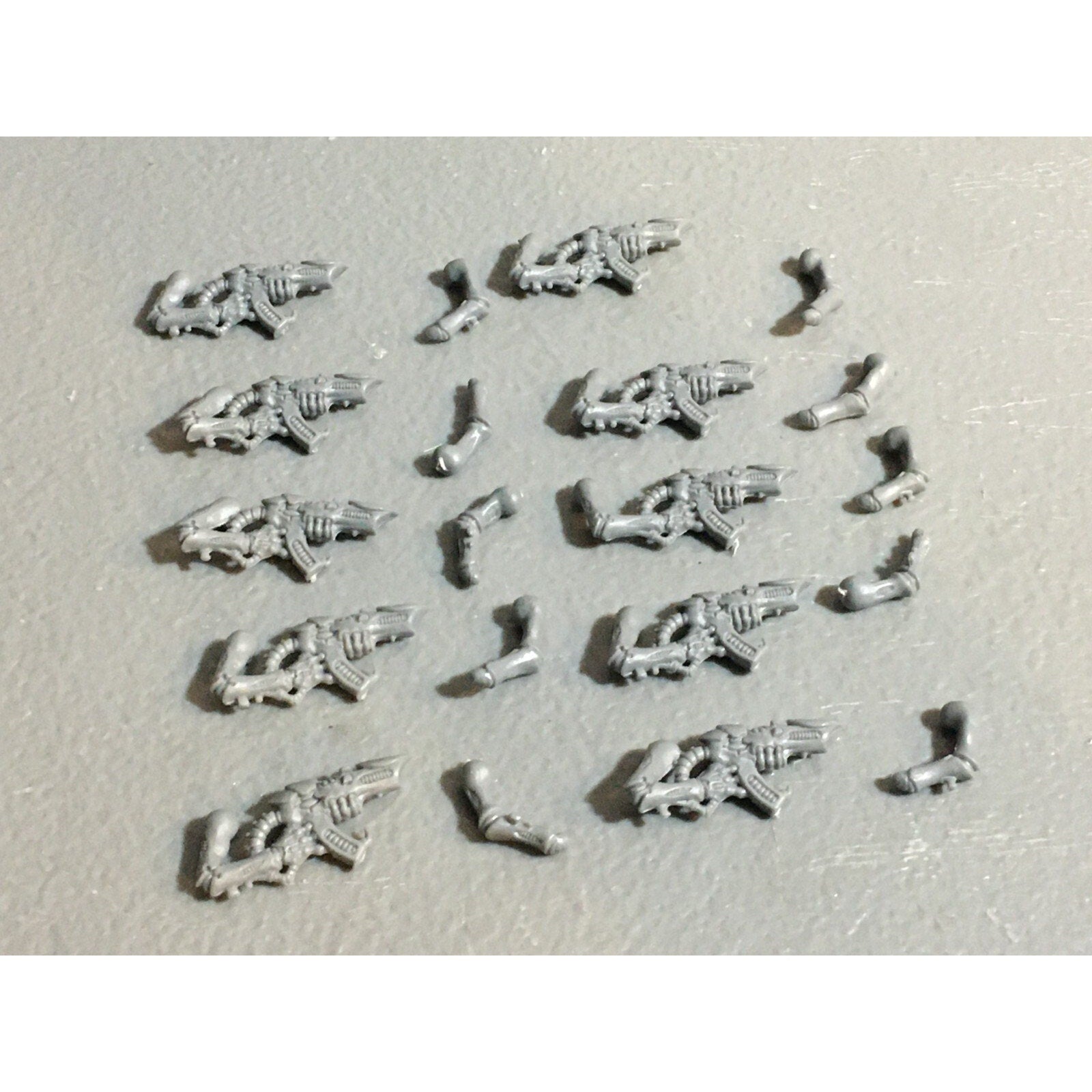 A23049 WARHAMMER 40K TYRANIDS BITS LOT FLESHBORERS TERMAGANTS GAMES WORKSHOP GW