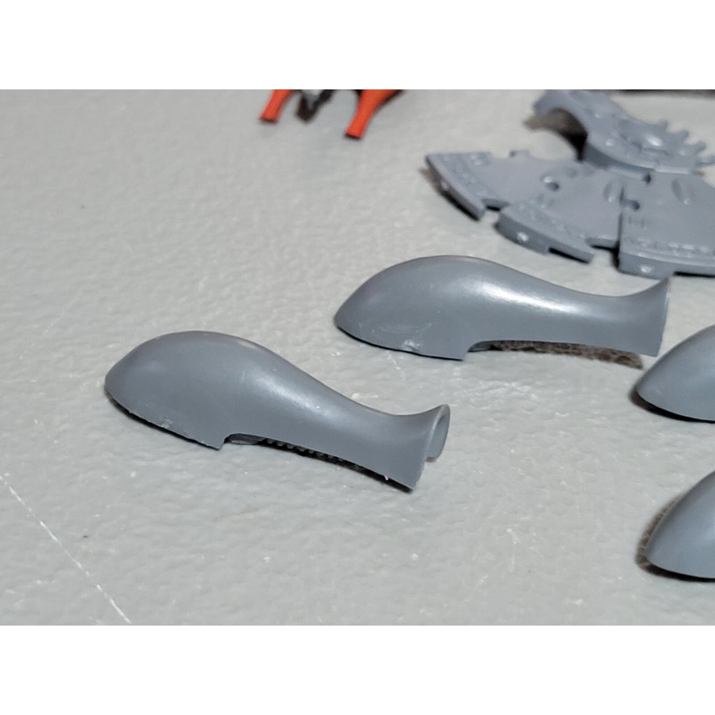 A18536 WARHAMMER 40K ELDAR CRAFTWORLDS BITS & INCOMPLETE LOT