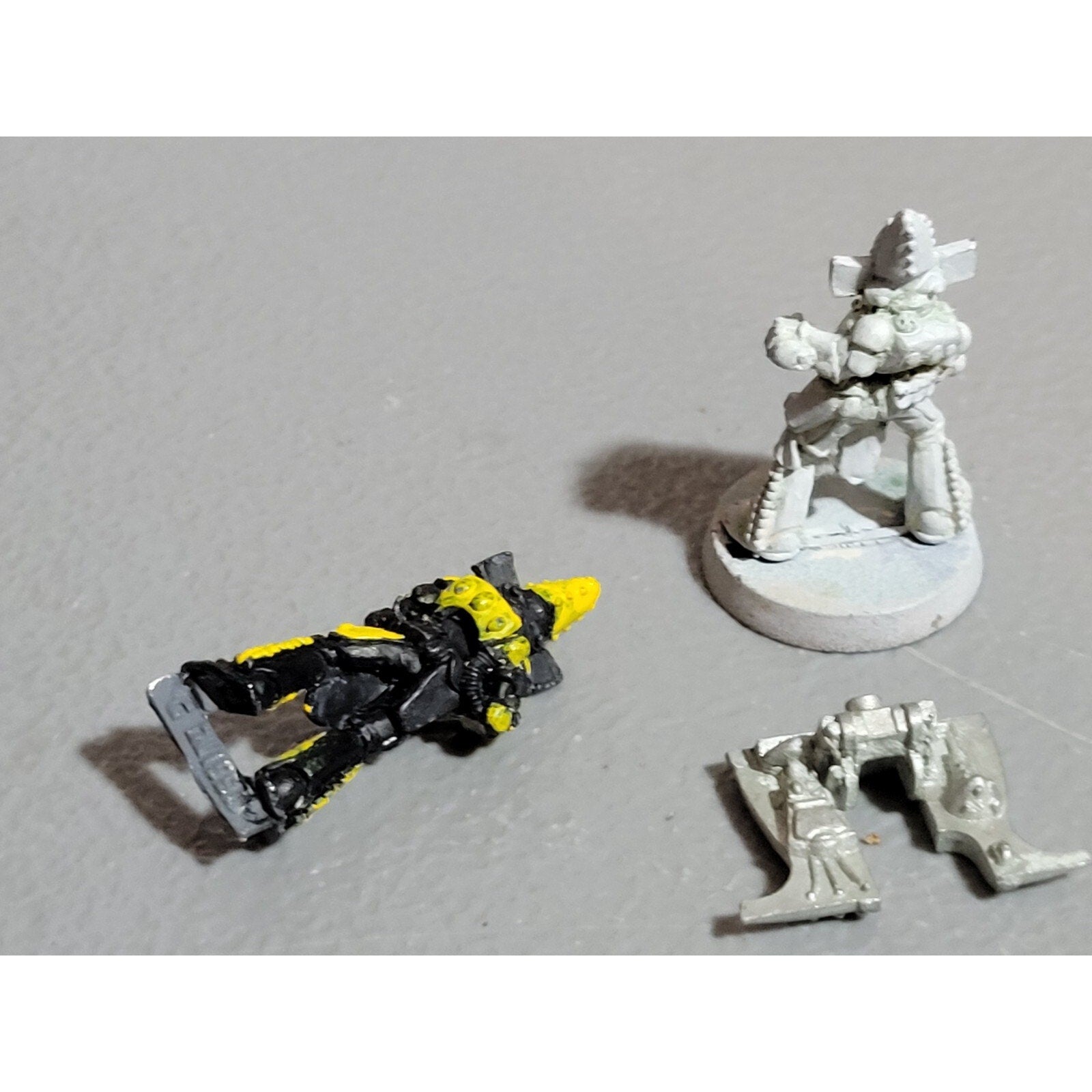 A19079 WARHAMMER 40K ELDAR CRAFTWORLDS METAL AVATAR OF KHAINE HAIR BIT