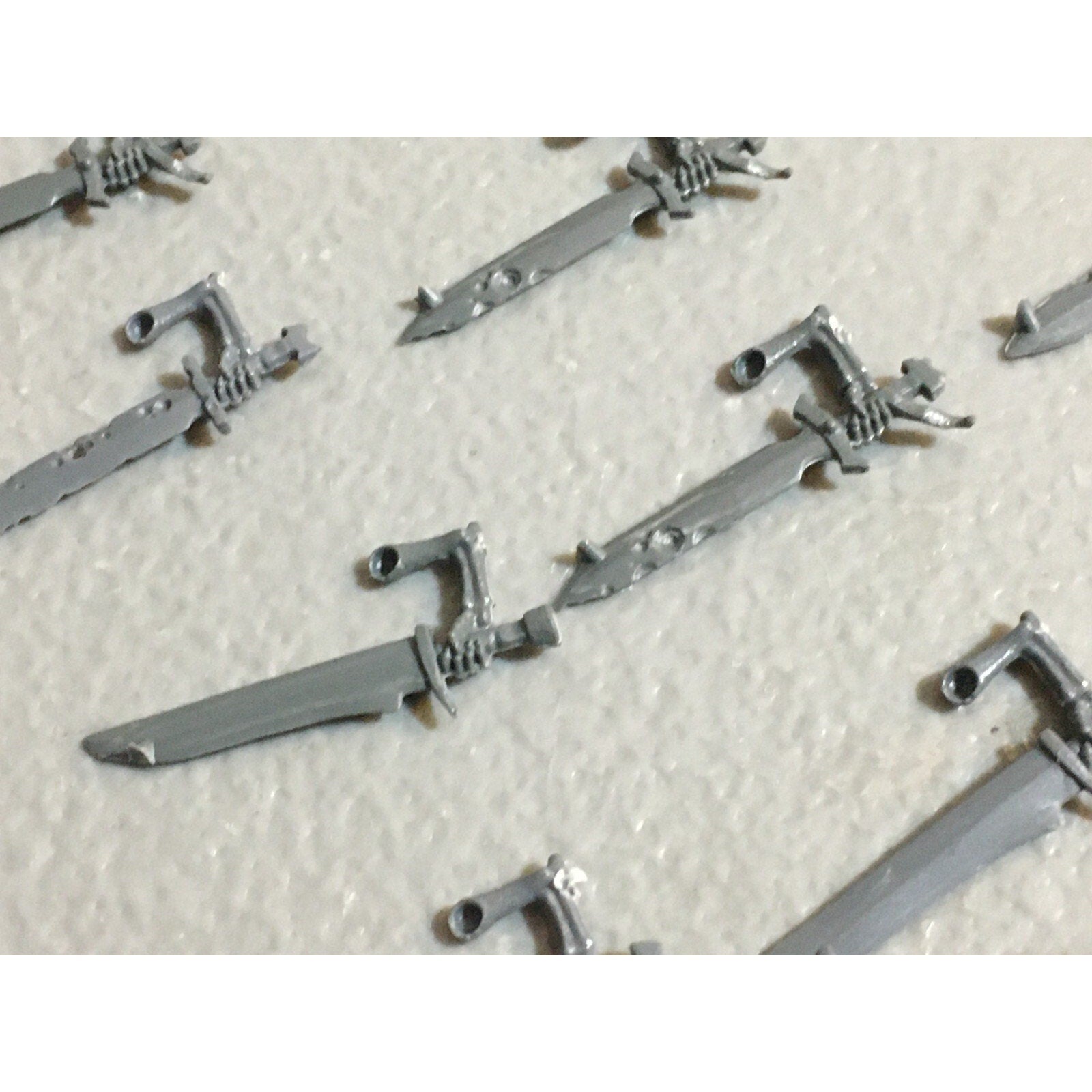 A23415 WARHAMMER FANTASY VAMPIRE COUNTS BITS LOT SKELETON WIGHT SWORD ARMS GW