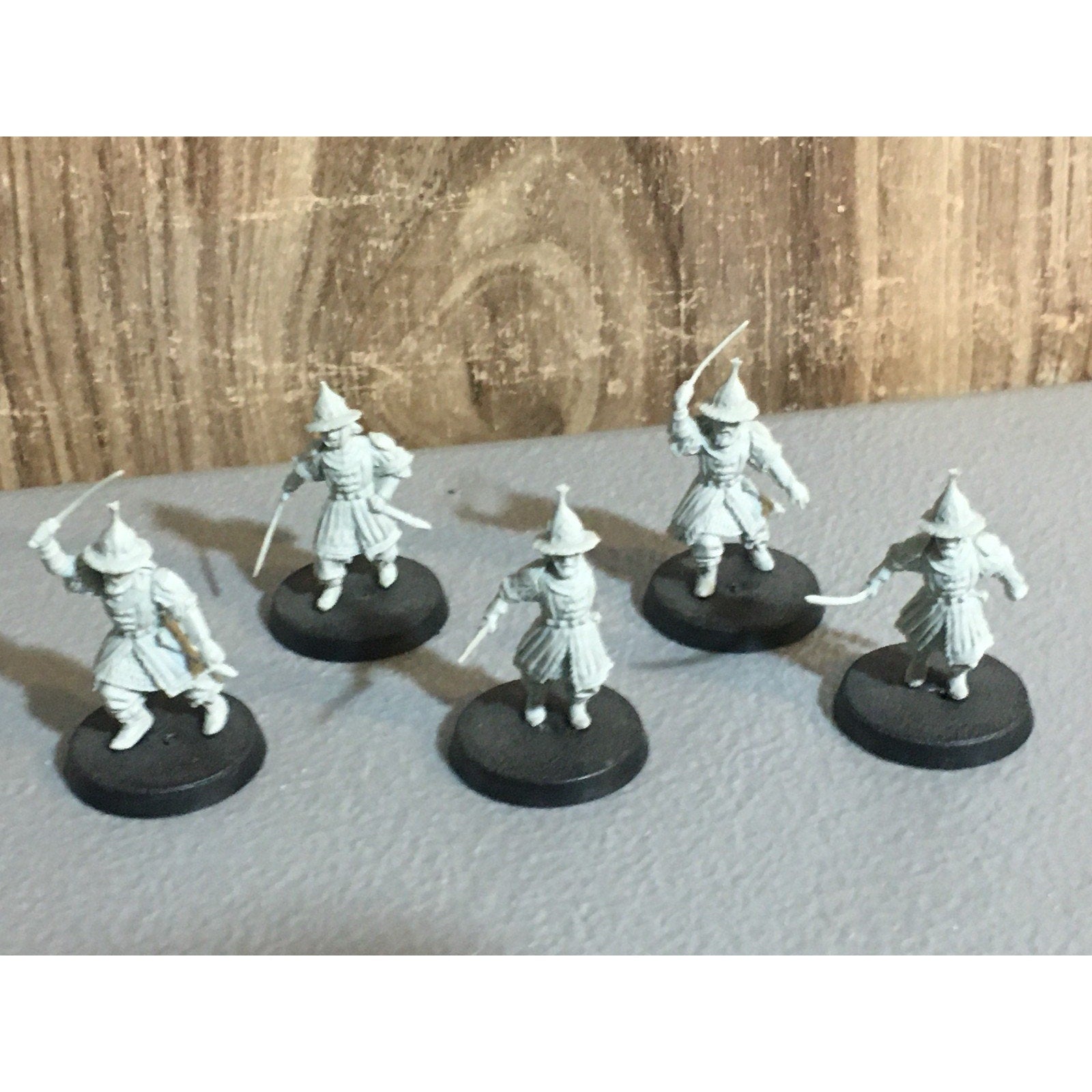 A30401 LOTR LORD RINGS GAMES WORKSHOP LAKE-TOWN GUARD 5 PK MISS 1 ARM FINECAST