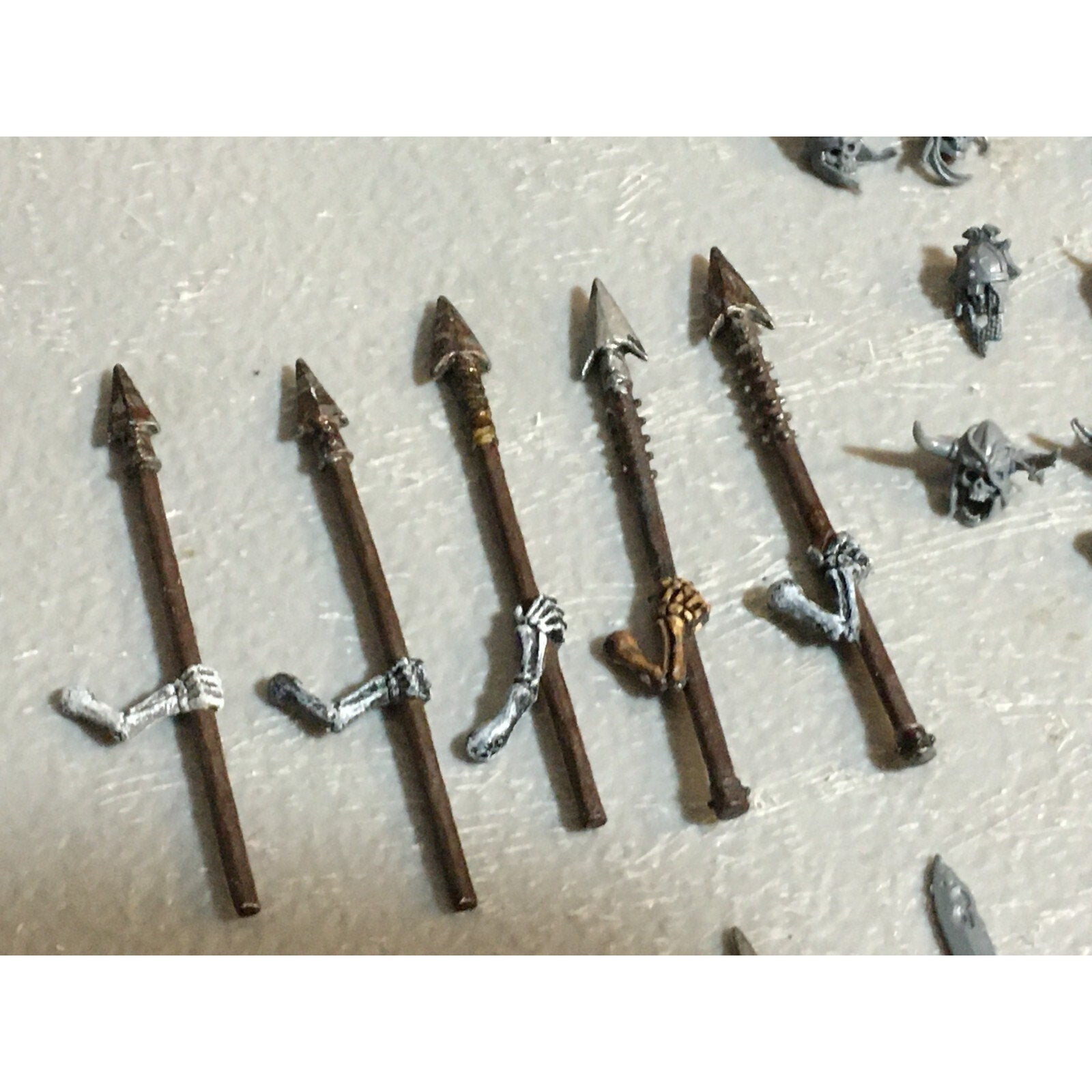 A23229 WARHAMMER FANTASY UNDEAD VAMPIRE COUNTS BITS LOT SKELETON ARMS HEADS GW