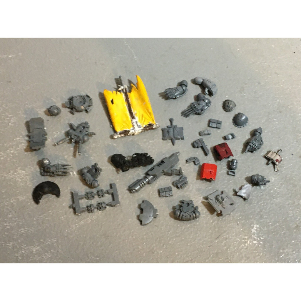 A20134 WARHAMMER 40K SPACE MARINES BITS LOT CHAPTERS BLOOD ANGELS GREY KNIGHTS