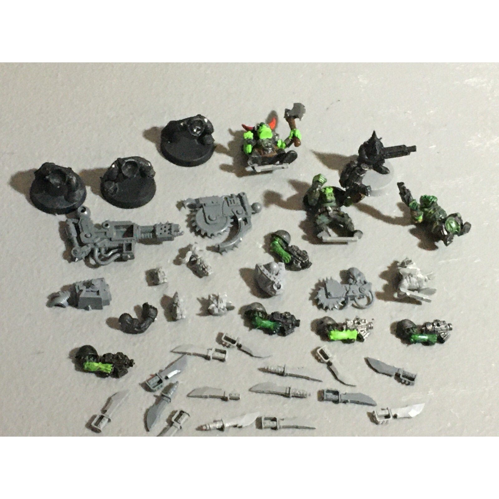 A22084 WARHAMMER 40K ORKS INCOMPLETE & BITS LOT GAMES WORKSHOP GW