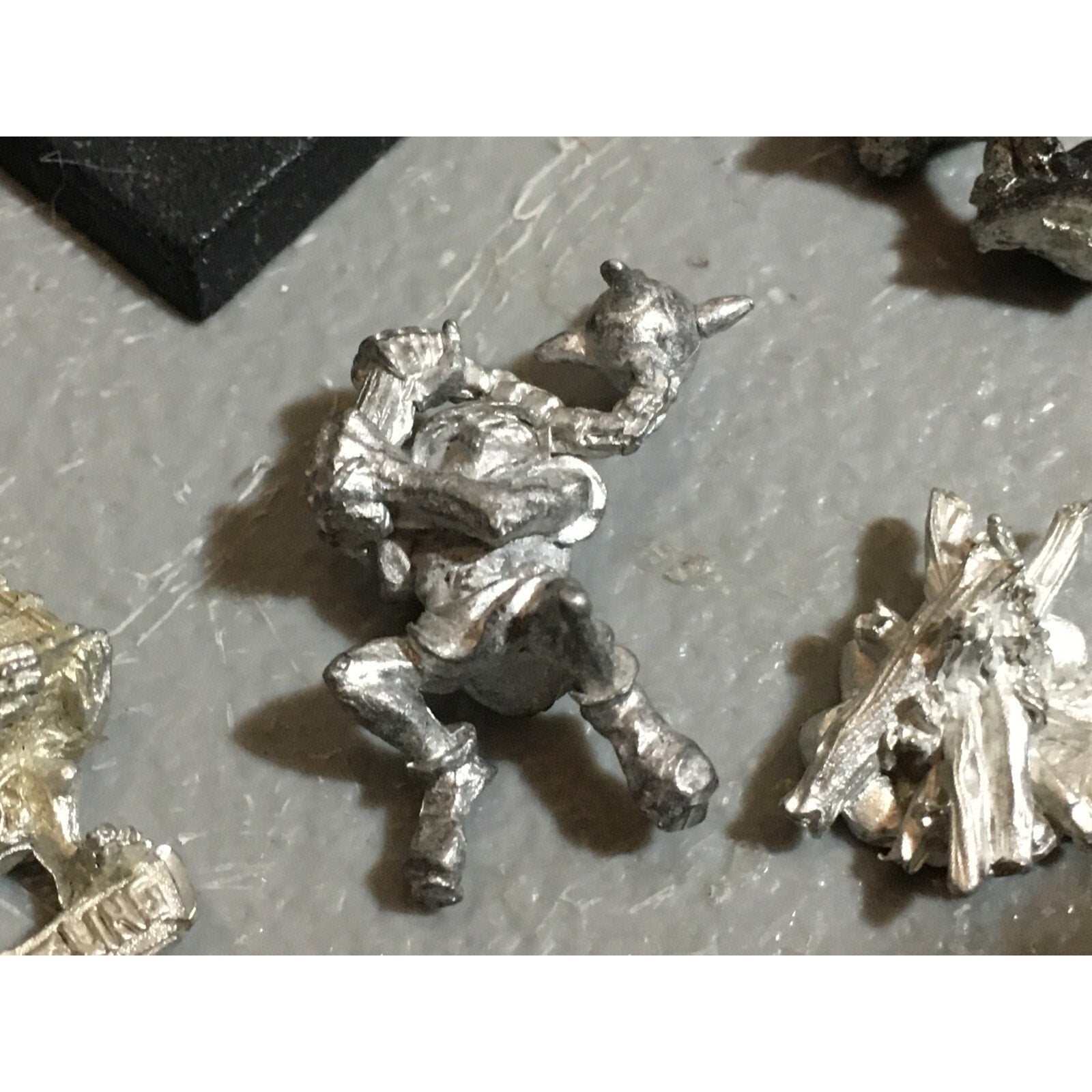 A21033 WARHAMMER FANTASY ORCS & GOBLINS METAL SNOTLING BLACK ORC BOAR