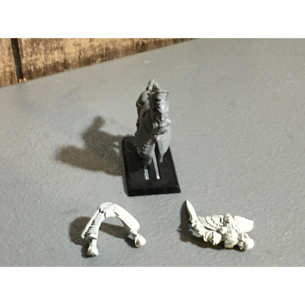 A23911 WARHAMMER FANTASY HIGH ELVES METAL SILVER HELM COMMAND CHAMPION NO SHIELD