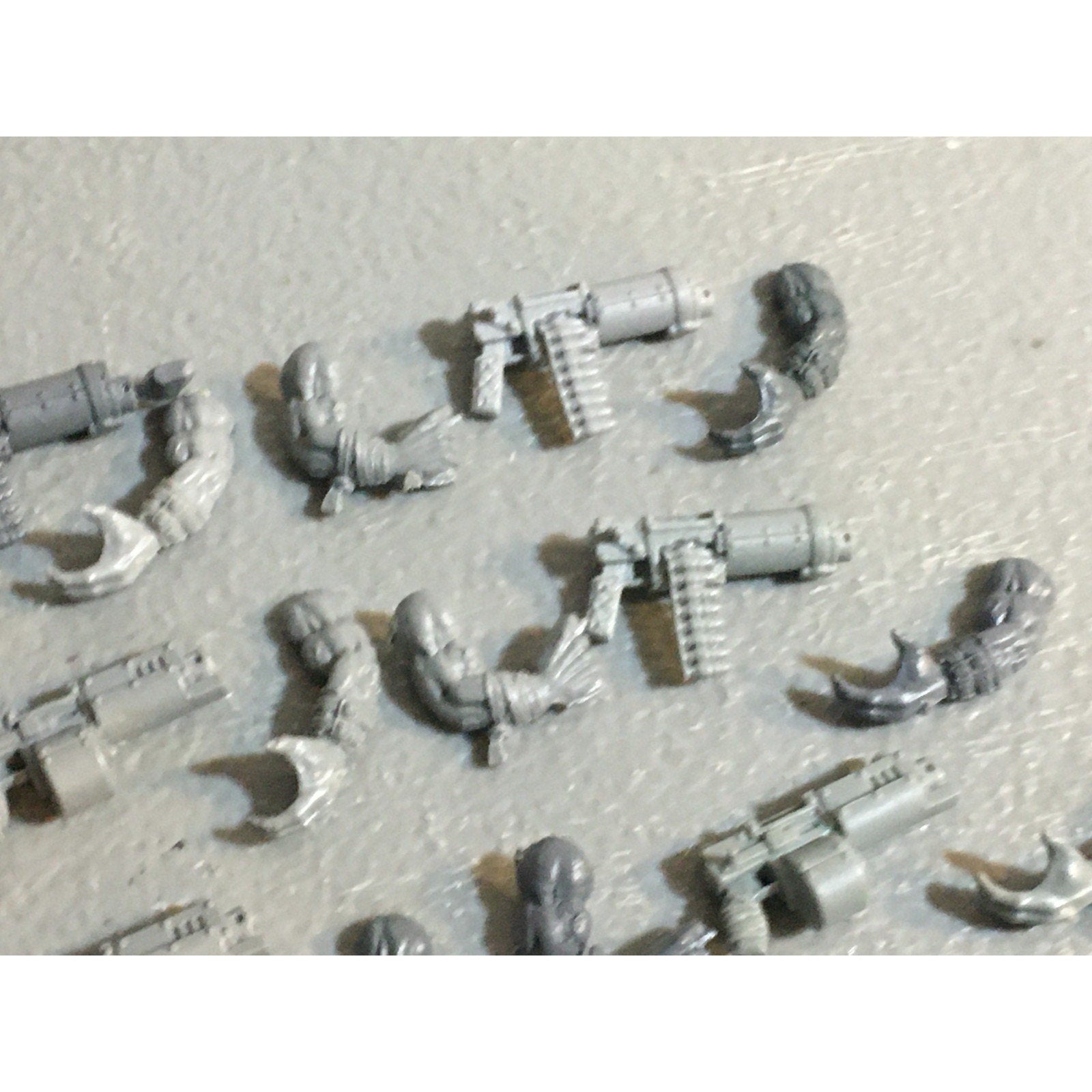A33023 WARHAMMER 40K SPACE ORKS BITS LOT SHOOTAS ARMS GW GAMES WORKSHOP