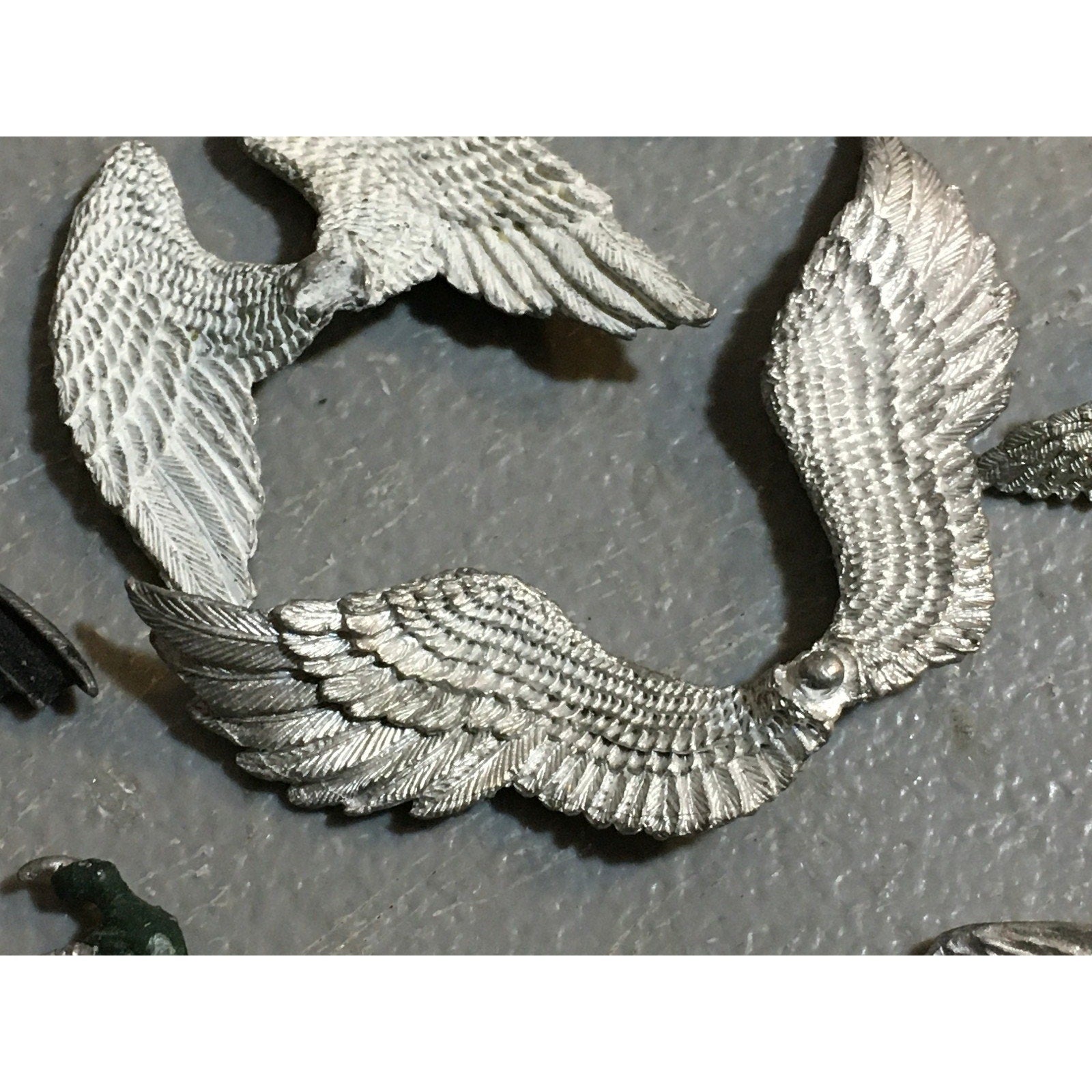 A32497 UNKNOWN METAL MINIATURES BITS LOT FANTASY WINGS DRAGON DEMON ANGEL
