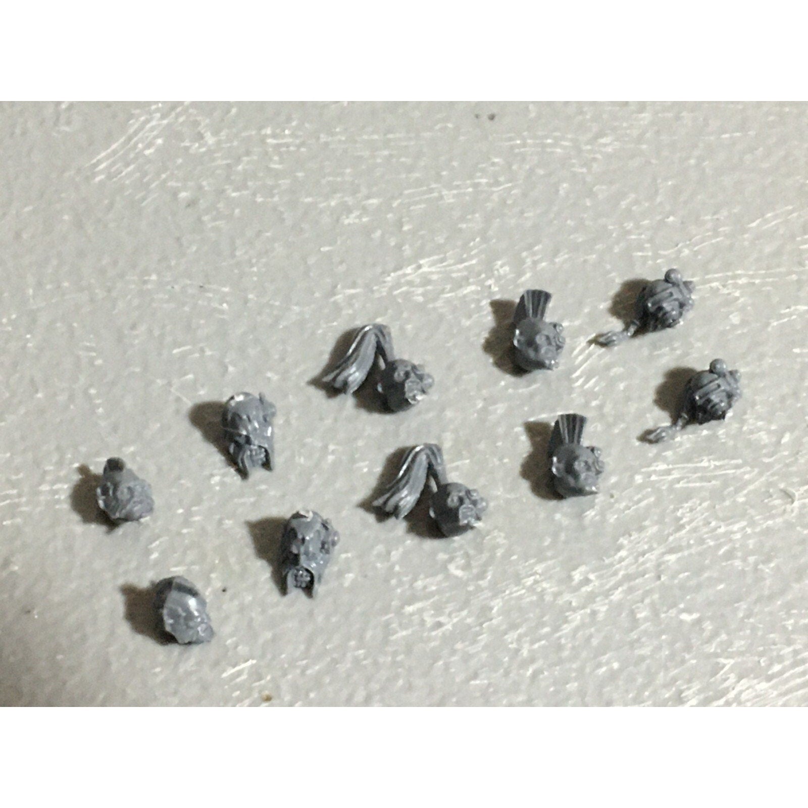 A22550 WARHAMMER 40K SPACE MARINES WOLVES BITS LOT SCOUT HEADS GAMES WORKSHOP GW