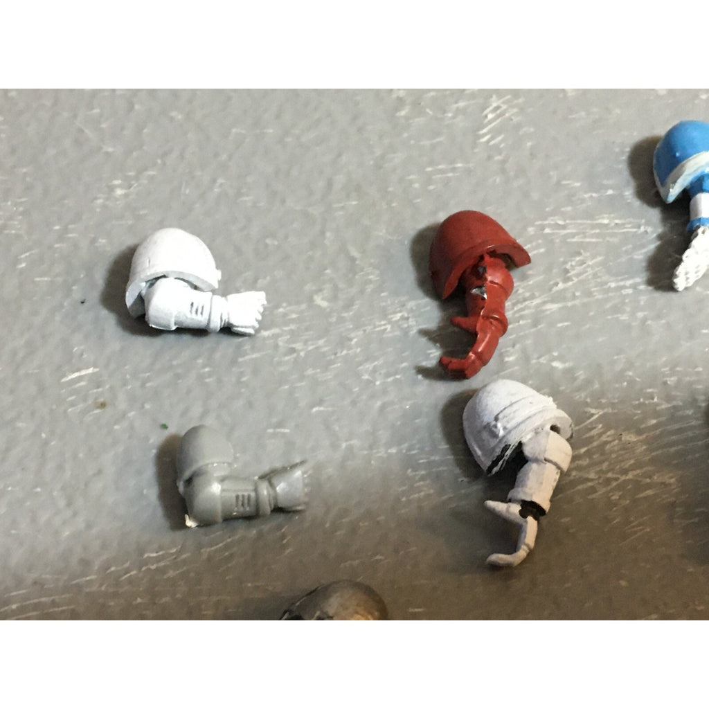 A22967 WARHAMMER 40K SPACE MARINES BITS LOT ARMS GAMES WORKSHOP GW