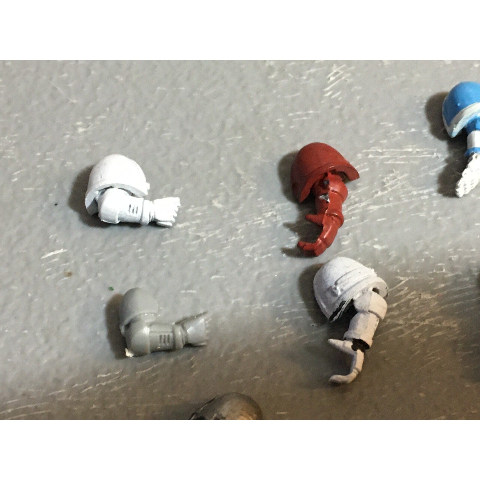 A22967 WARHAMMER 40K SPACE MARINES BITS LOT ARMS GAMES WORKSHOP GW
