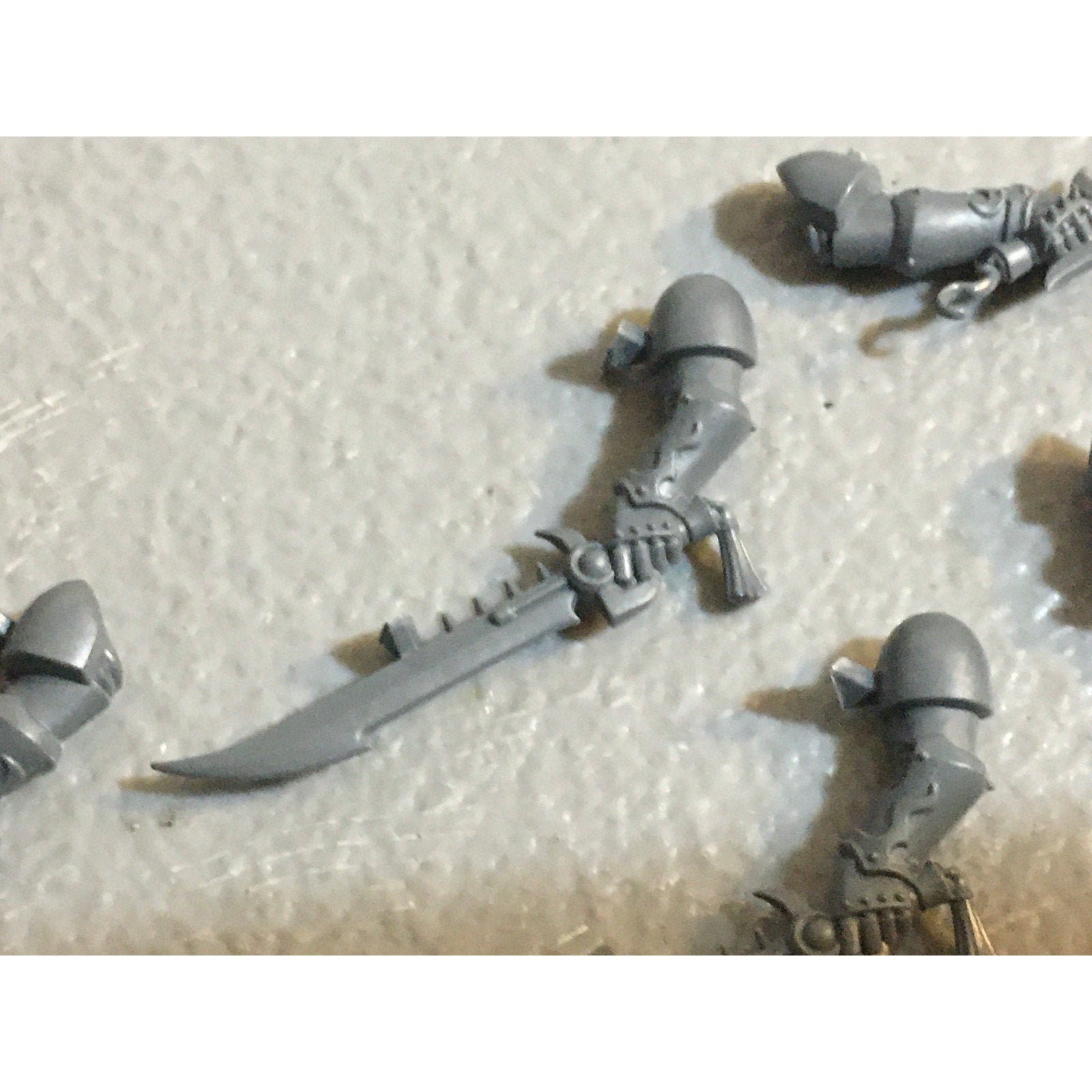 A31463 WARHAMMER 40K CHAOS EMPERORS CHILDREN BITS LOT BLADES SWORD GW