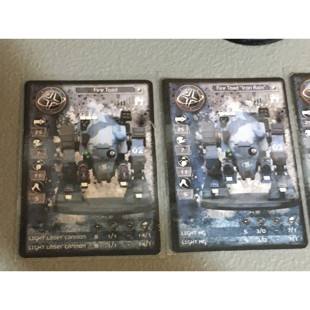 A33508 RACKHAM AT-43 UNA FIRE TOAD MINIATURE W CARDS