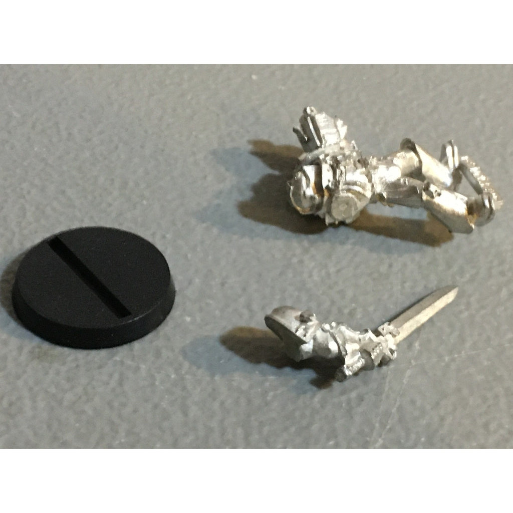 A33833 WARHAMMER 40K SPACE MARINES GREY KNIGHTS METAL JUSTICAR NO BACKPACK GW