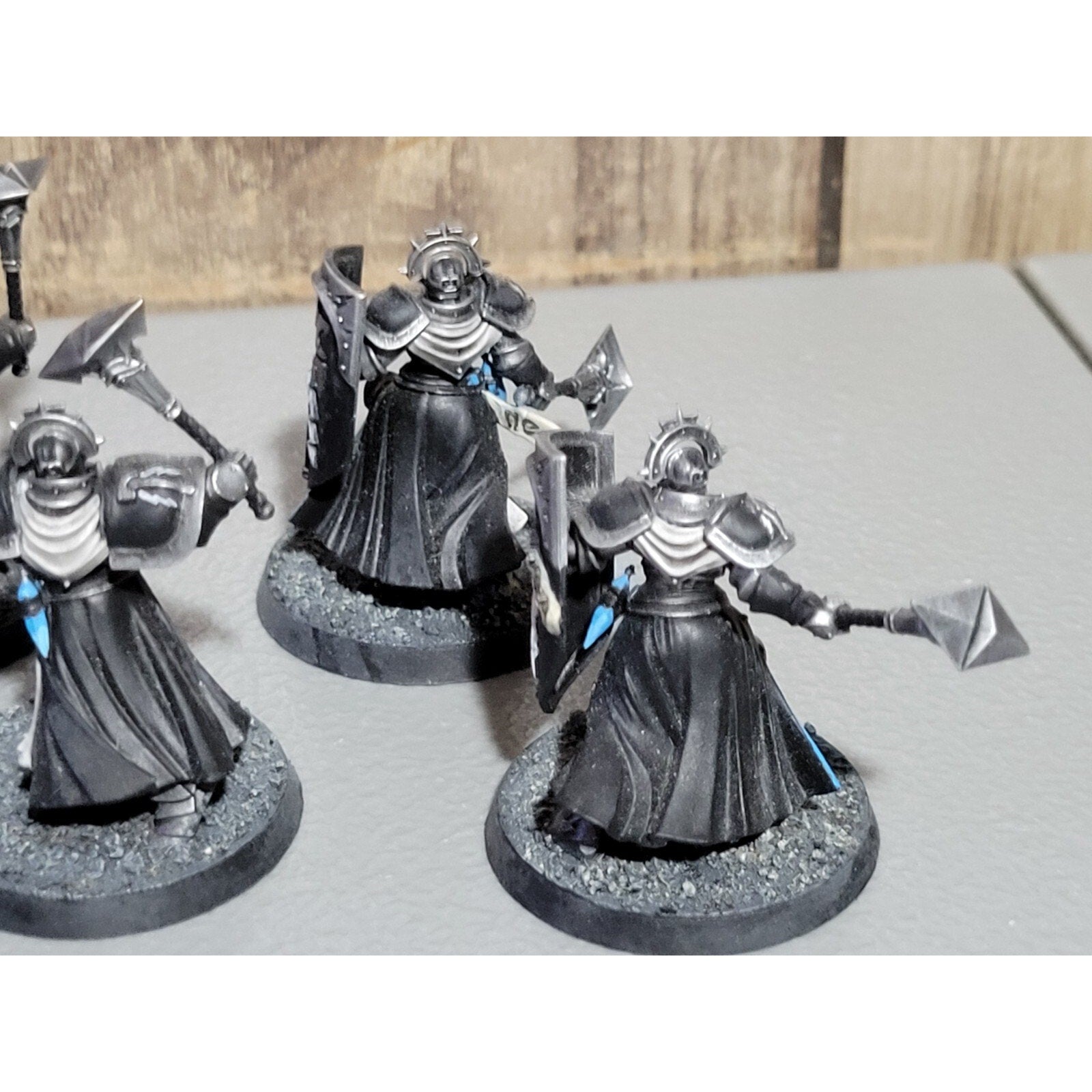 A19305 WARHAMMER AOS SIGMAR STORMCAST ETERNALS SEQUITORS 5 PK PAINTED BASED