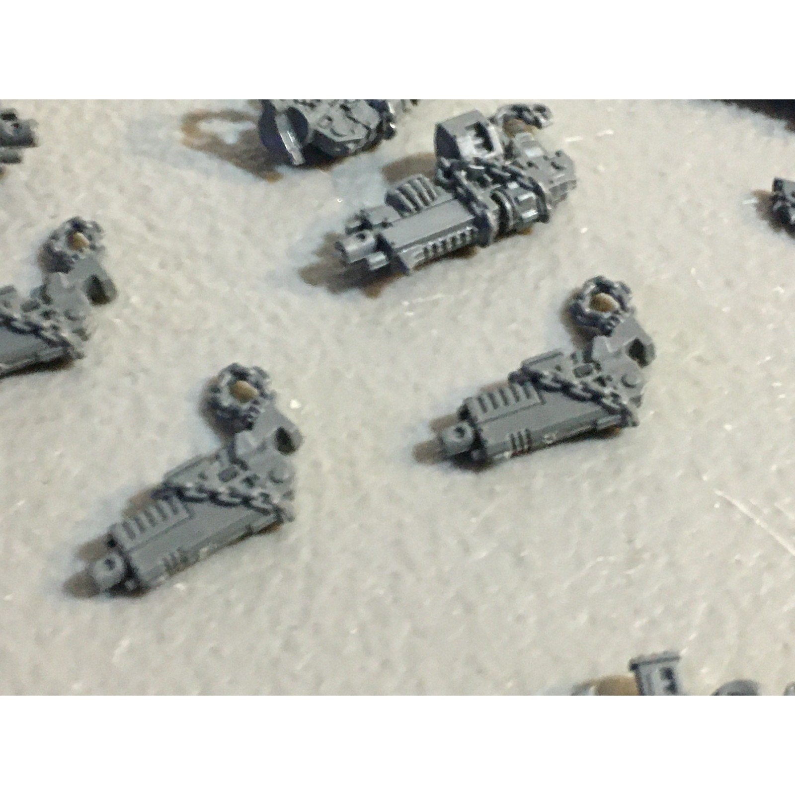 A29439 WARHAMMER 40K SPACE MARINES BLACK TEMPLARS BITS LOT ARMS BOLTER SWORD GW