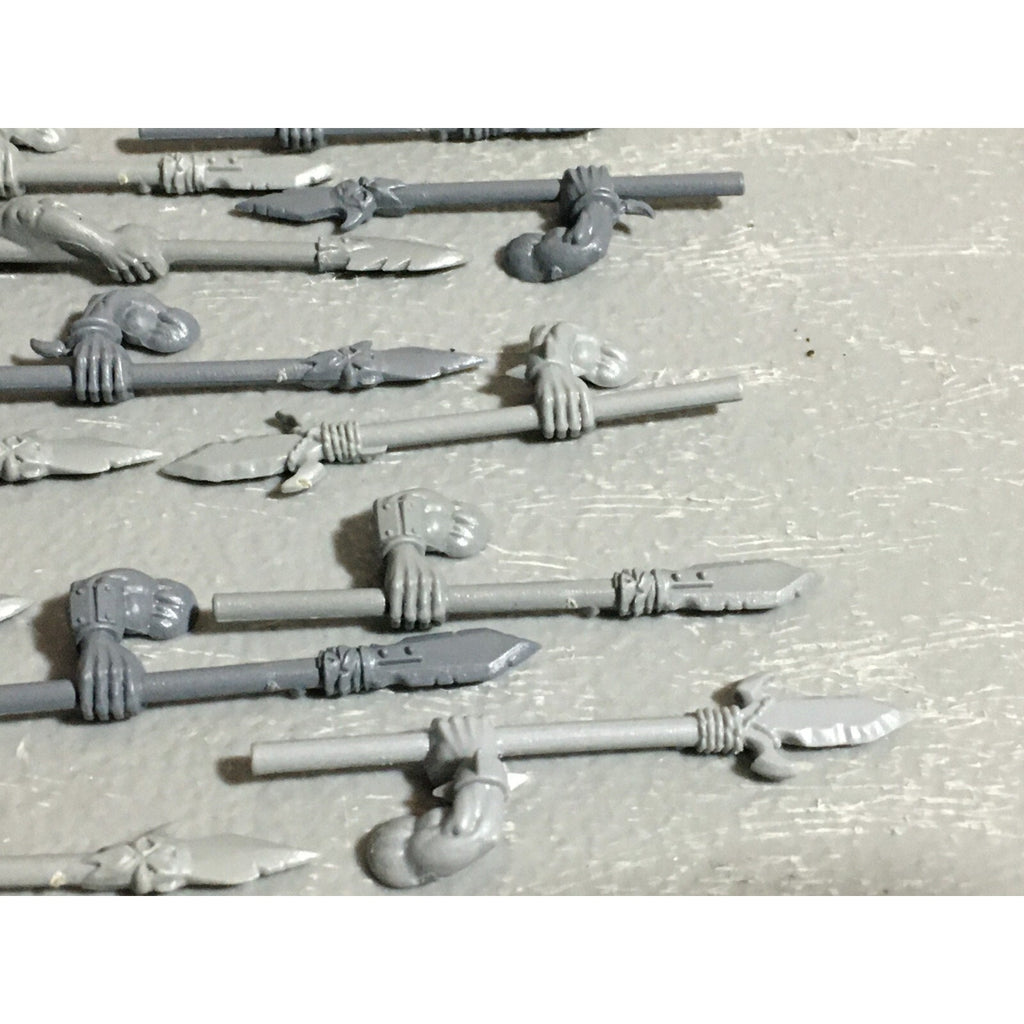 A22608 WARHAMMER FANTASY ORCS & GOBLINS BITS LOT ORC BOYZ SPEARS GAMES WORKSHOP