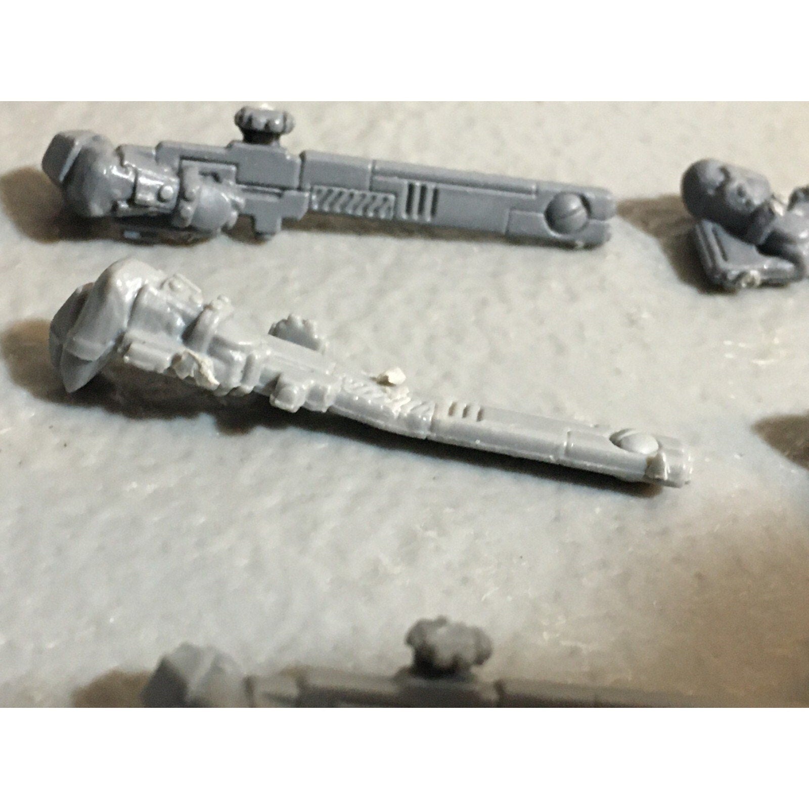 A23028 WARHAMMER 40K TAU EMPIRE BITS LOT FIRE WARRIORS GUNS GAMES WORKSHOP GW