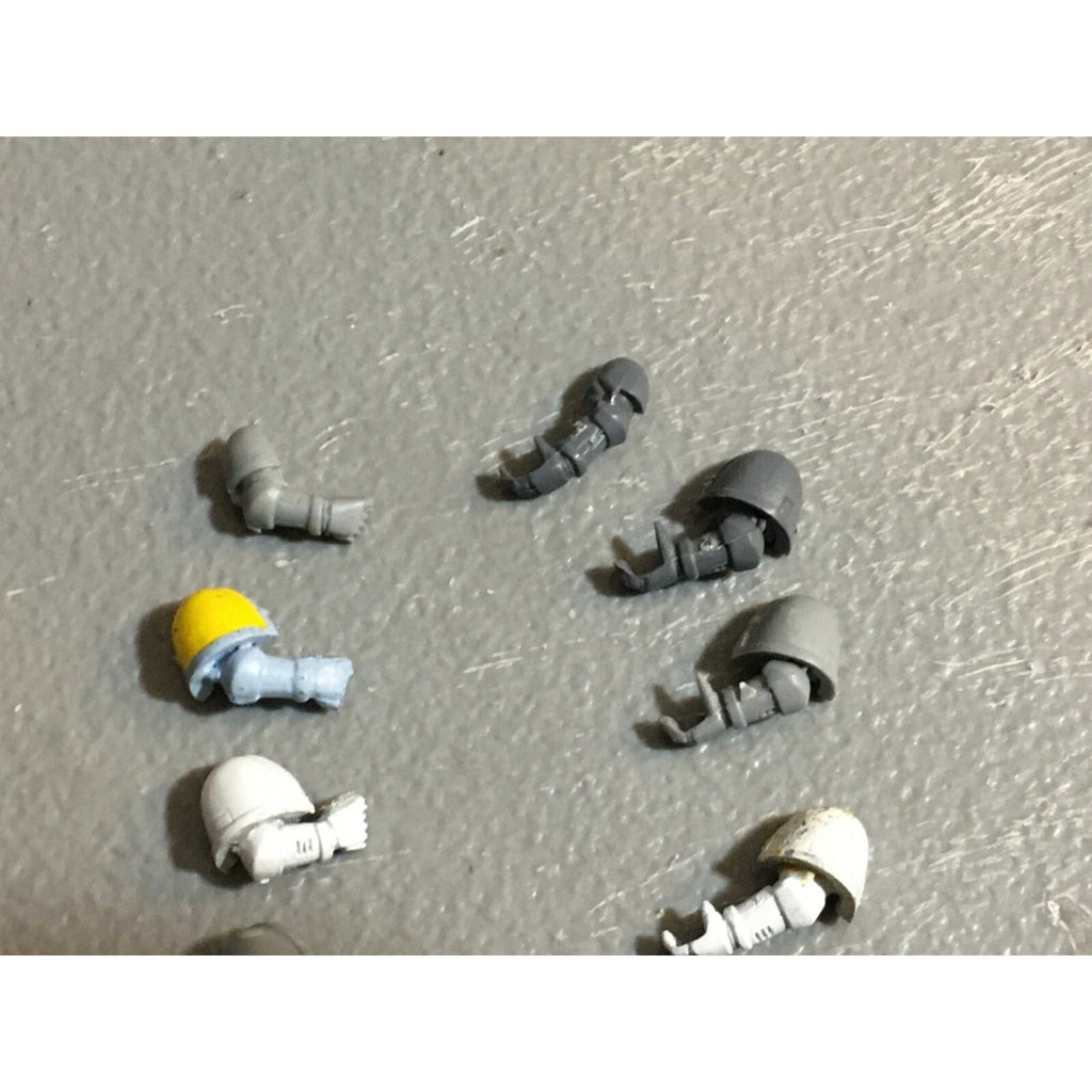 A23083 WARHAMMER 40K SPACE MARINES BITS LOT ARMS GAMES WORKSHOP GW