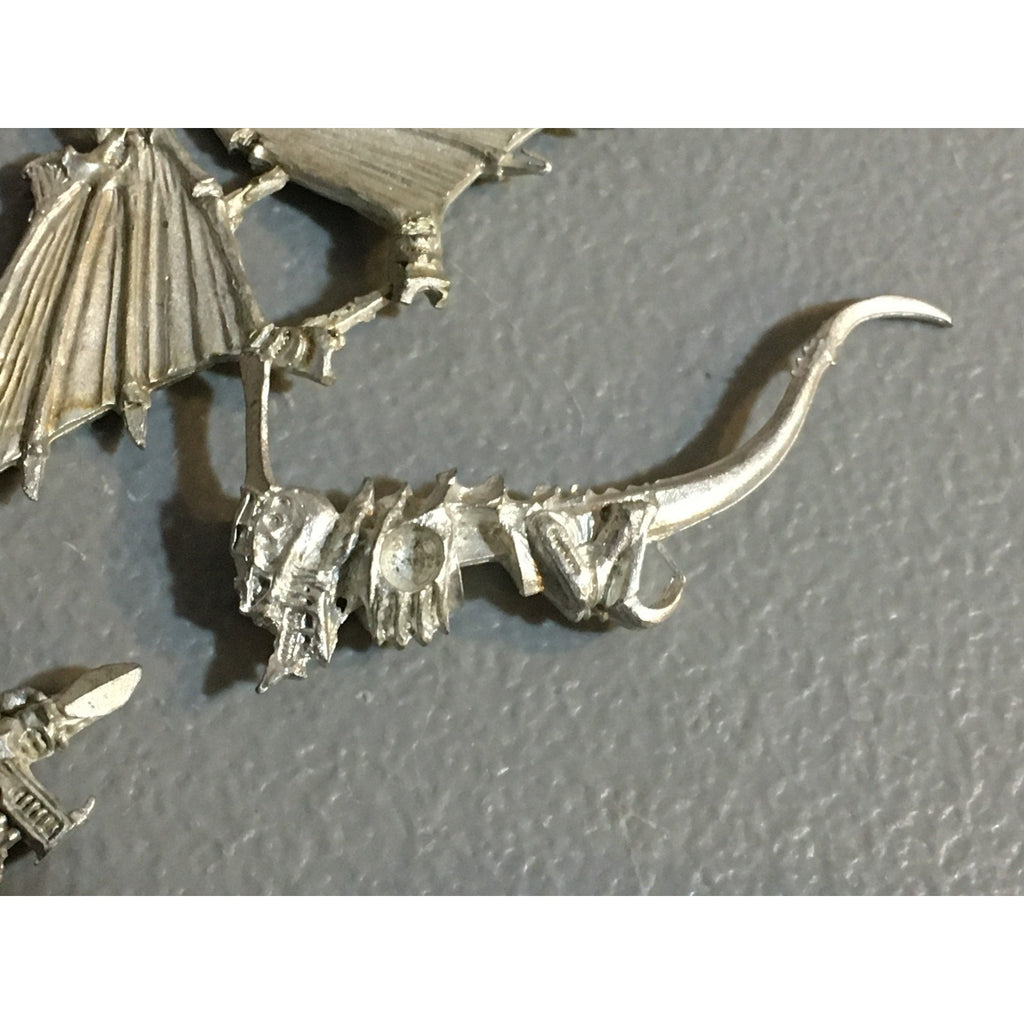 A32814 WARHAMMER 40K TYRANIDS METAL BITS LOT GARGOYLES BODY WING GW
