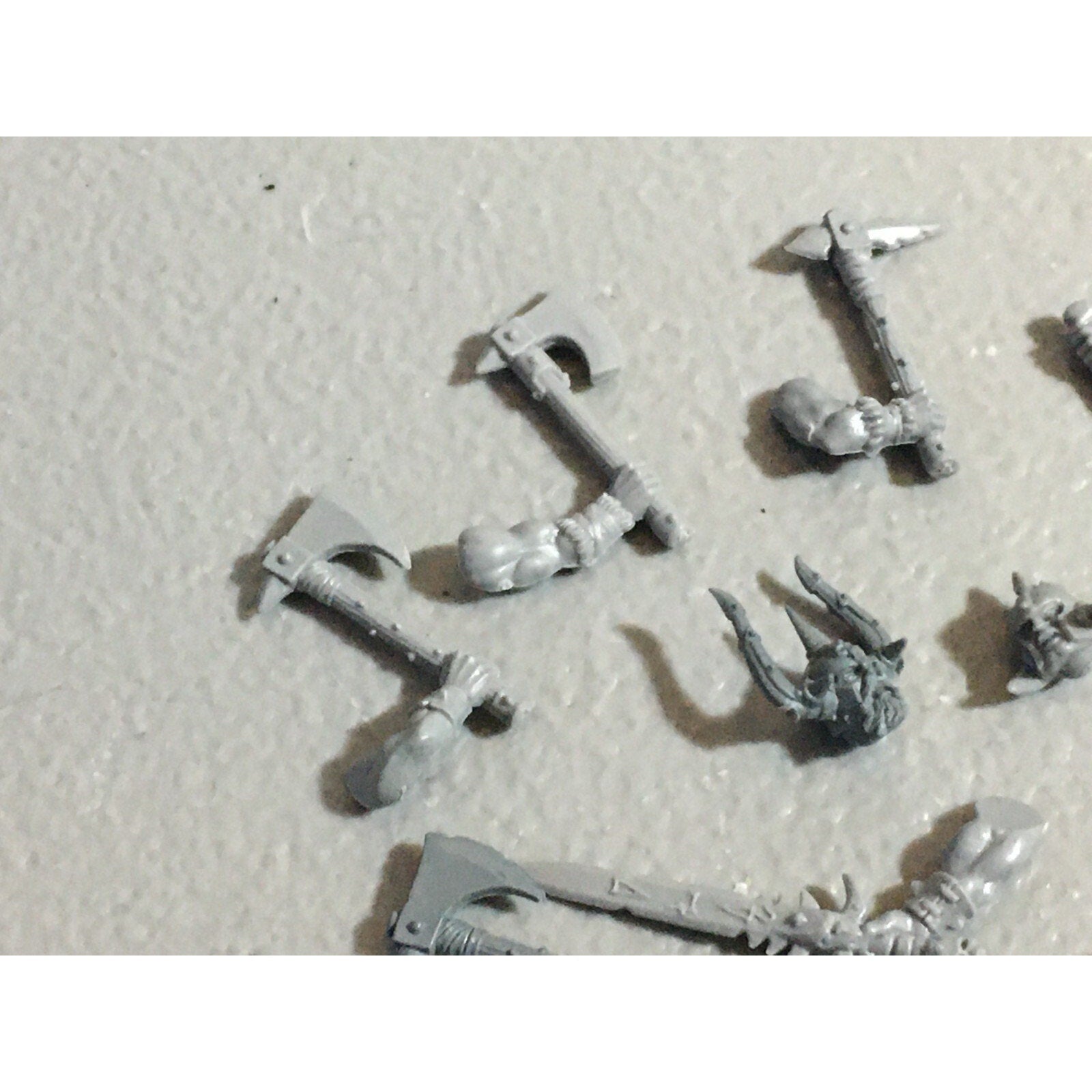 A22179 WARHAMMER FANTASY CHAOS MORTALS BITS LOT MIXED MARAUDER COMMAND & ARMS GW