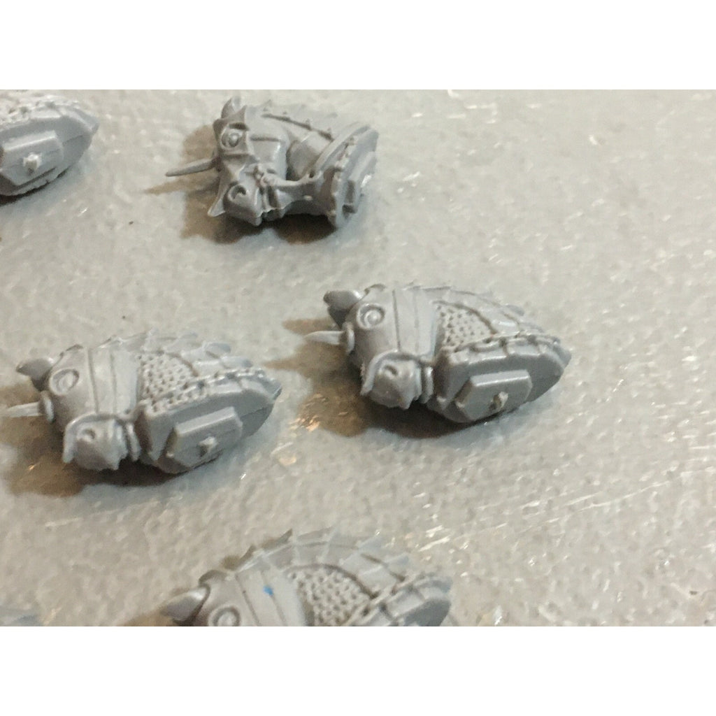 A20092 WARHAMMER FANTASY THE EMPIRE HORSE BITS LOT HEADS GAMES WORKSHOP