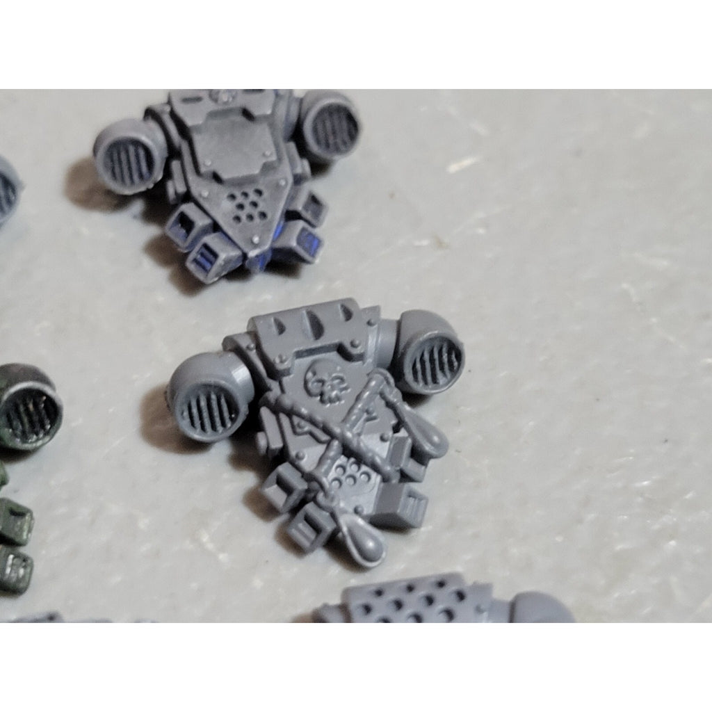 A19068 WARHAMMER 40K SPACE MARINES BLOOD ANGELS BACKPACK 11 PK BITS LOT