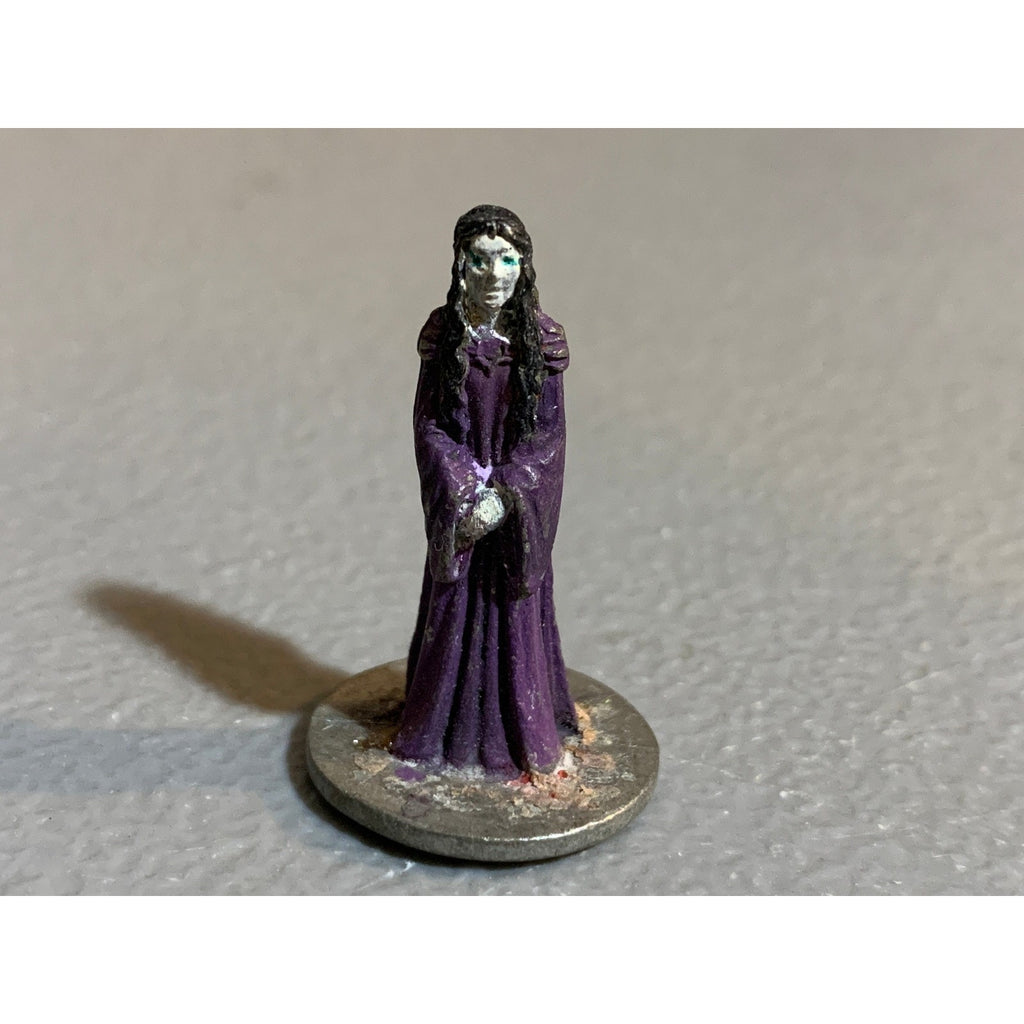 A29186 UNKOWN METAL MINIATURE FEMALE PRINCESS QUEEN MAIDEN