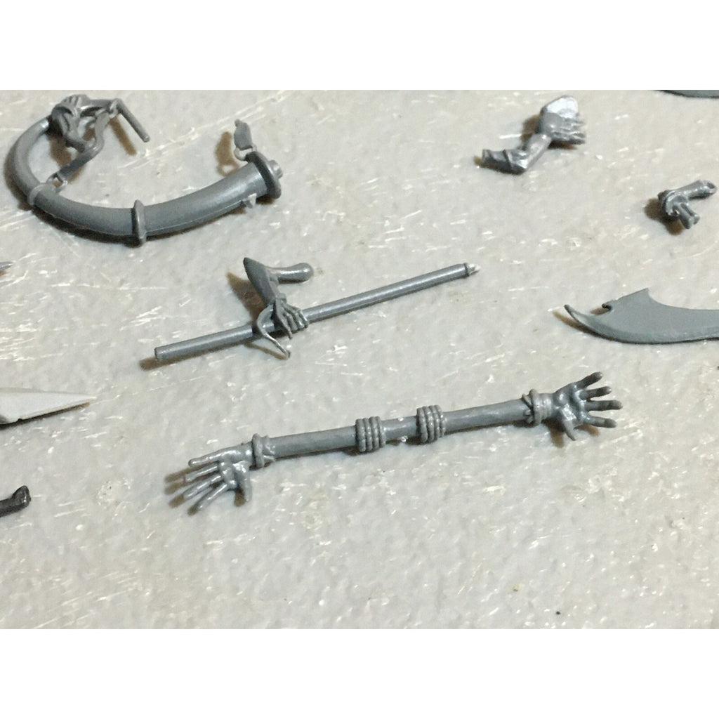 A23457 WARHAMMER FANTASY VAMPIRE COUNTS UNDEAD BITS LOT MIXED ARMS SPEARS GW