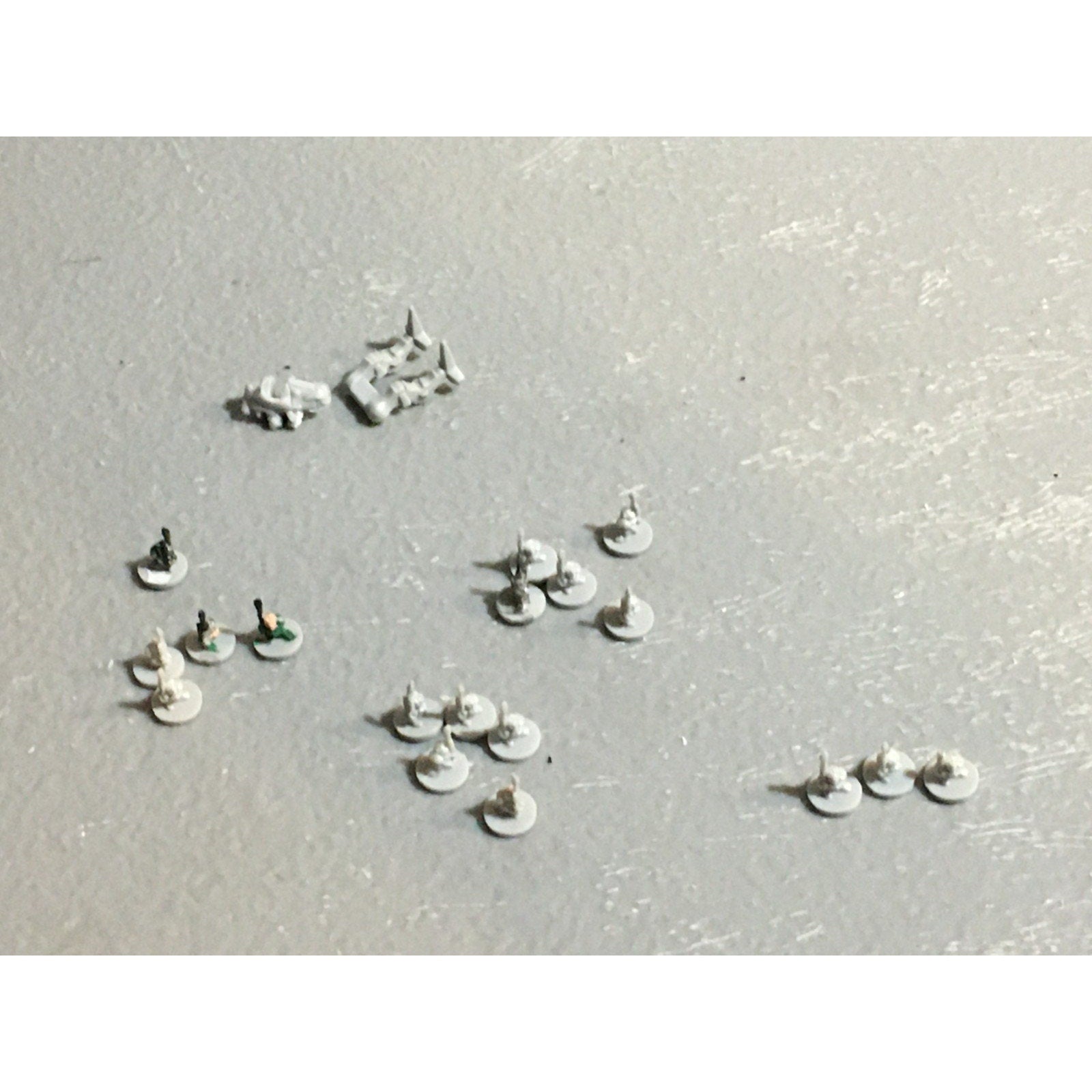 A24574 EPIC 40K IMPERIAL GUARD SQUATS WARRIORS 18 PC + WAR WALKER MISS GUN GW