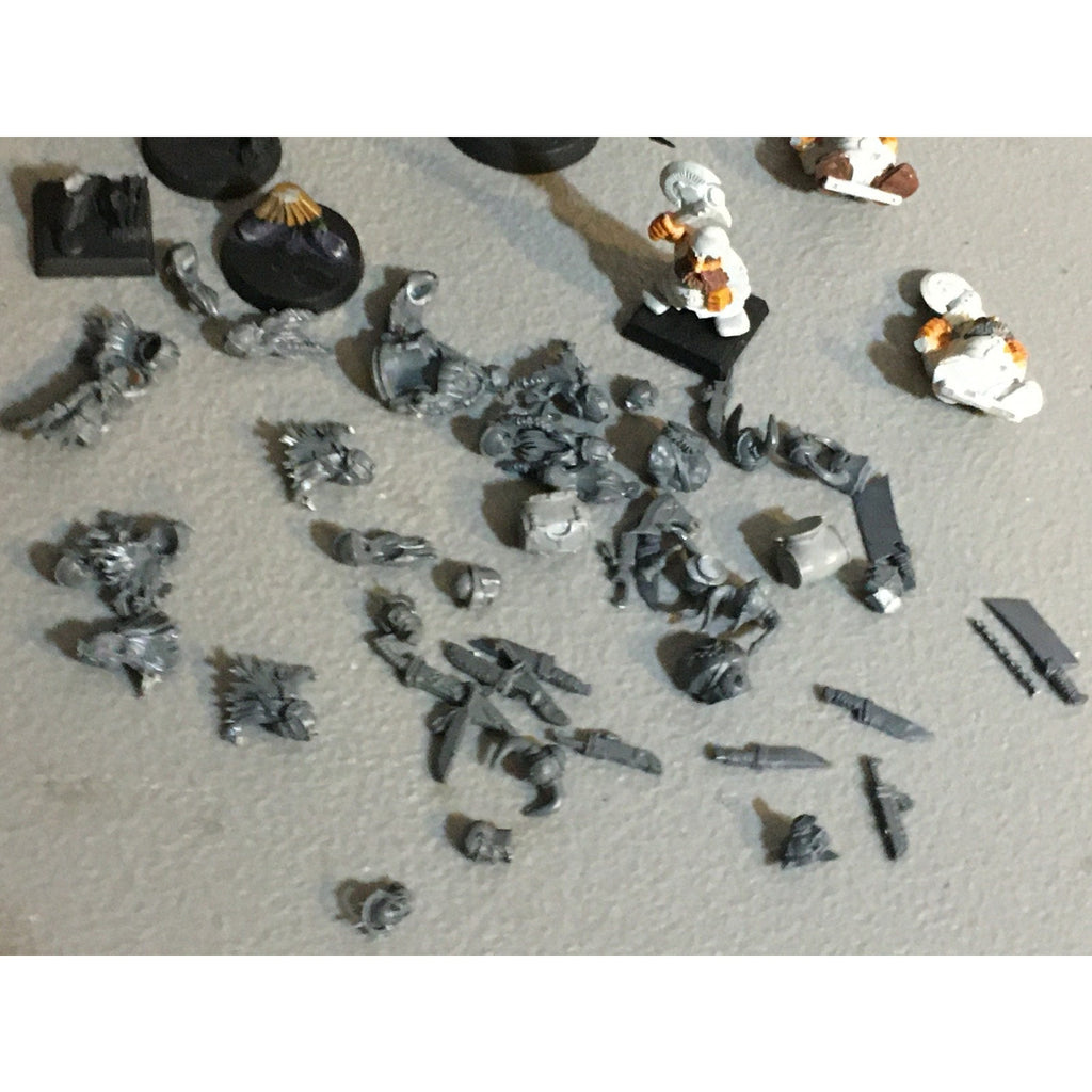 A31481 WARHAMMER FANTASY AOS MIXED INCOMPLETE & BITS LOT ORRUK DWARF CHAOS GW