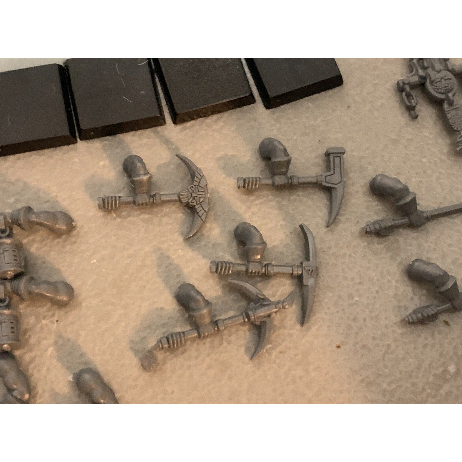 A16701 WARHAMMER AOS FANTASY DWARFS DWARVES MINERS & BITS LOT