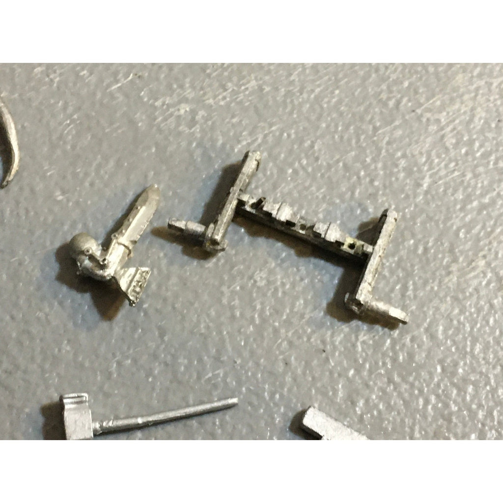 A32540 UNKNOWN MINIATURES ALL METAL BITS & INCOMPLETE LOT FANTASY