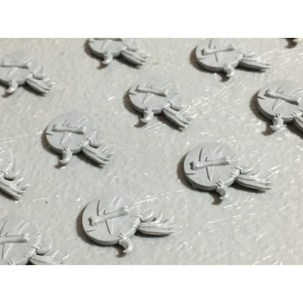 A22624 WARHAMMER FANTASY ORCS & GOBLINS BITS LOT GOBLIN SHIELD GAMES WORKSHOP GW
