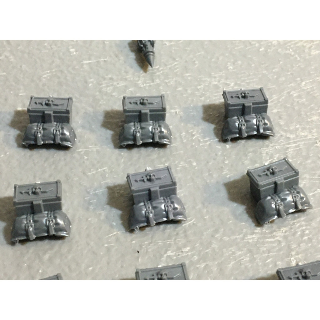 A29401 WARHAMMER 40K SPACE MARINES DARK ANGELS RAVENWING BIKE SADDLEBAG BITS LOT
