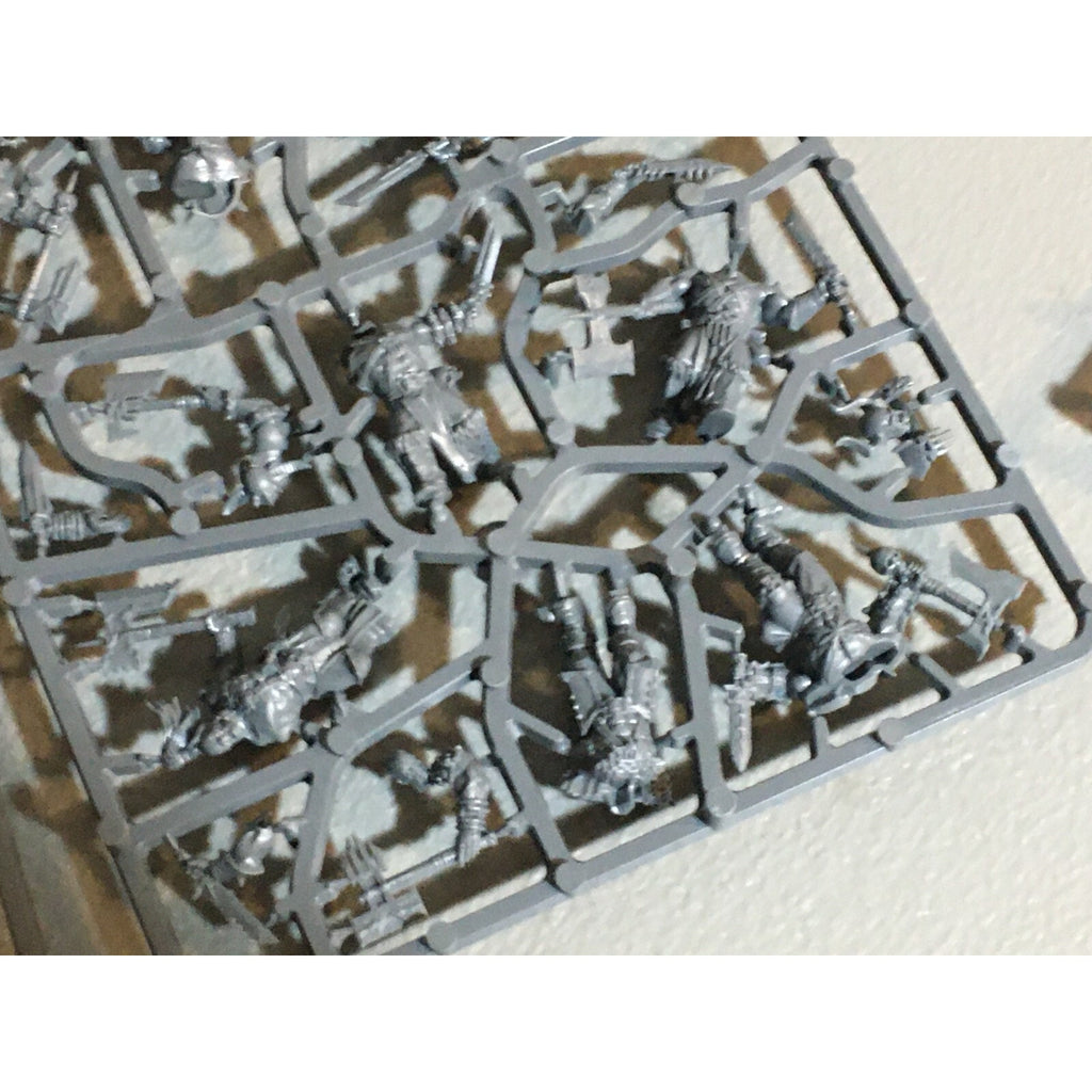 A24159 WARHAMMER AOS BLADES OF KHORNE BLOODREAVERS NOS ON SPRUE GW