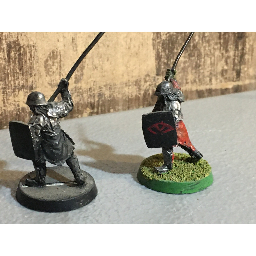 A30135 LOTR LORD OF THE RINGS GAMES WORKSHOP METAL MORDOR ORC 2 PK SPEARS GW