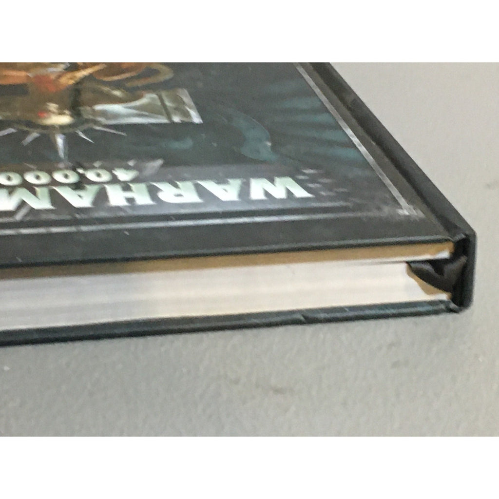 BOOK WARHAMMER 40K GRIM DARKNESS CORE RULE BOOK 8TH ED USED HB HARDBACK
