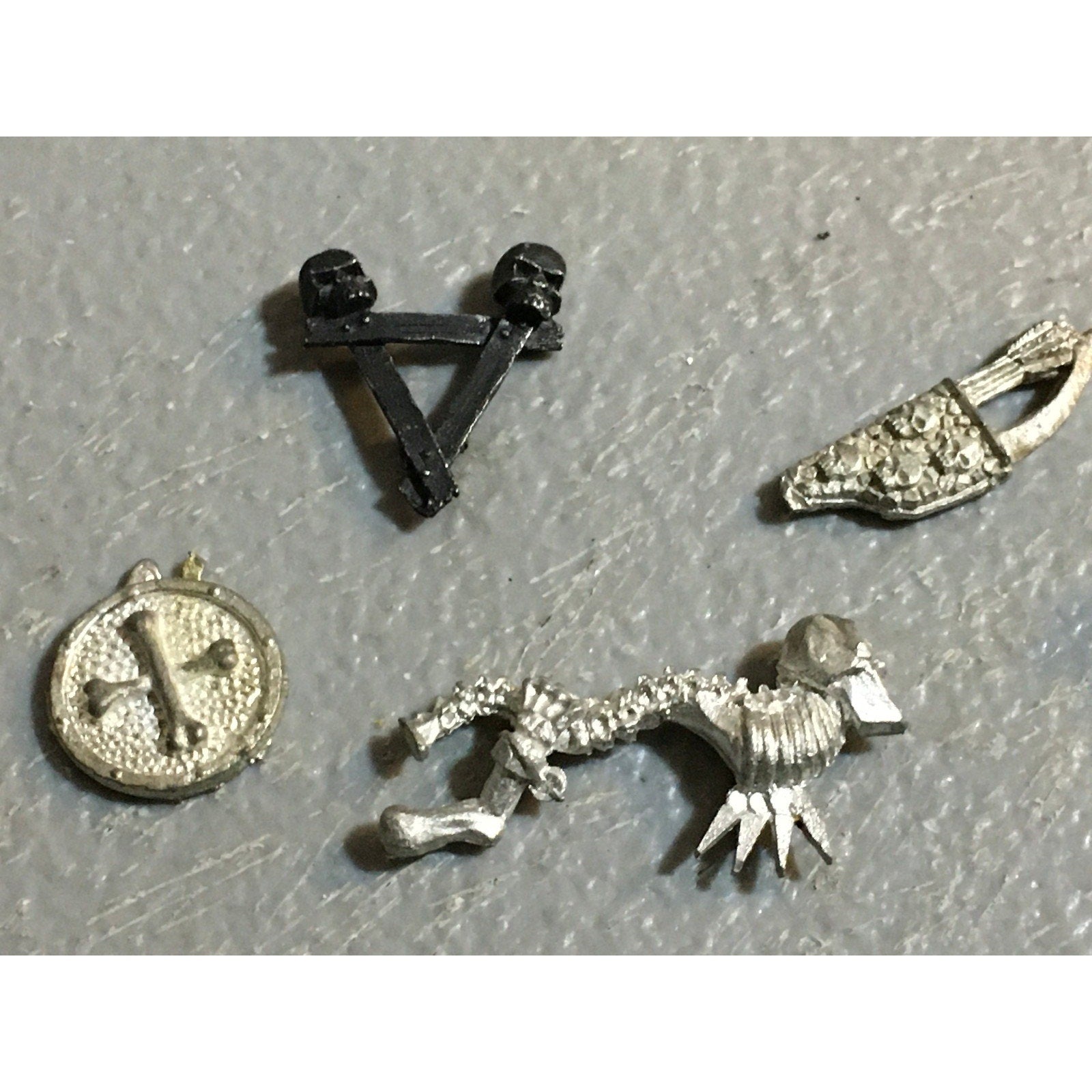 A32491 WARHAMMER FANTASY METAL MIXED BITS LOT HIGH ELVES UNDEAD BALLISTA GW