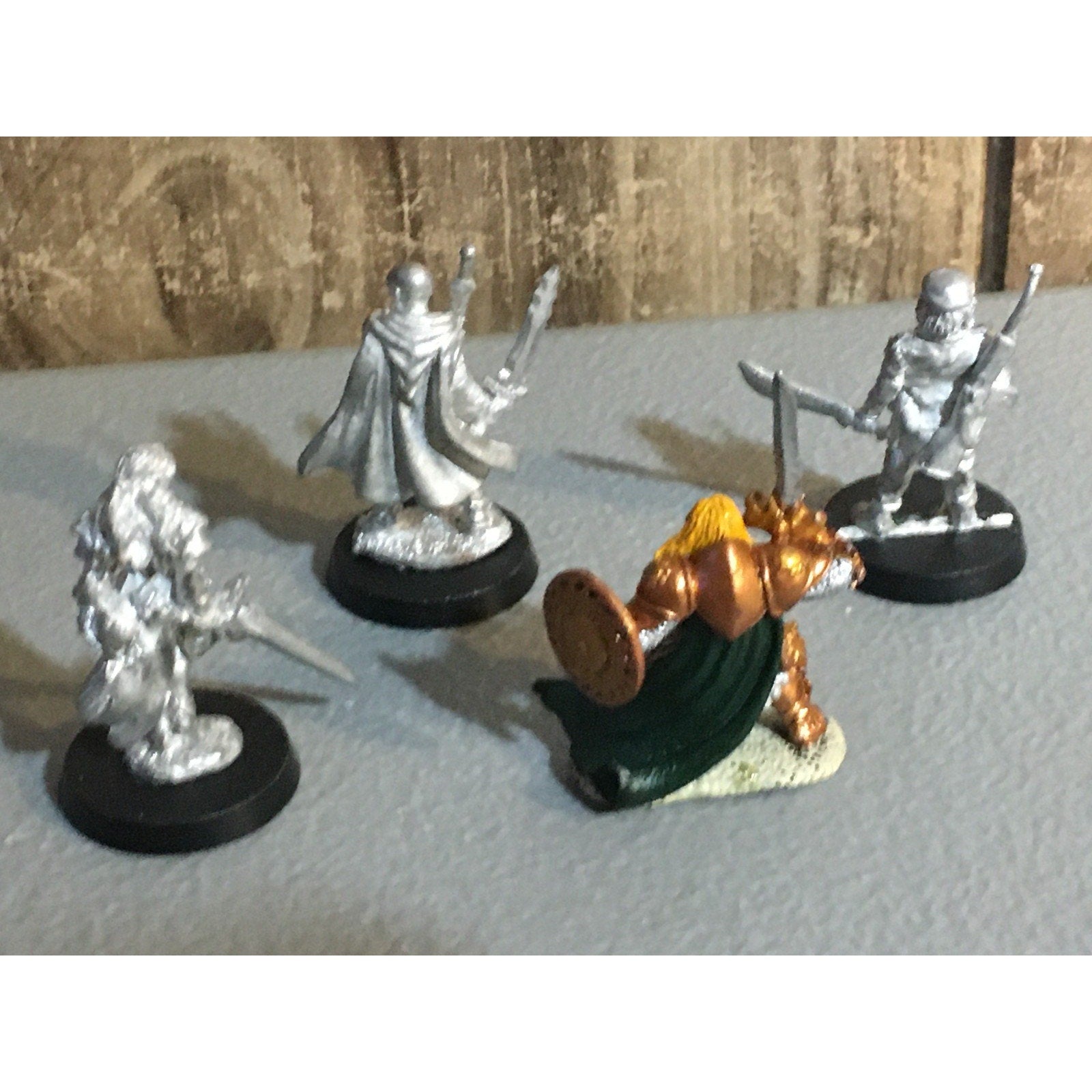 A32861 UNKNOWN METAL MINIATURES HUMAN 4 PK ADVENTURER WARRIOR SCOUT