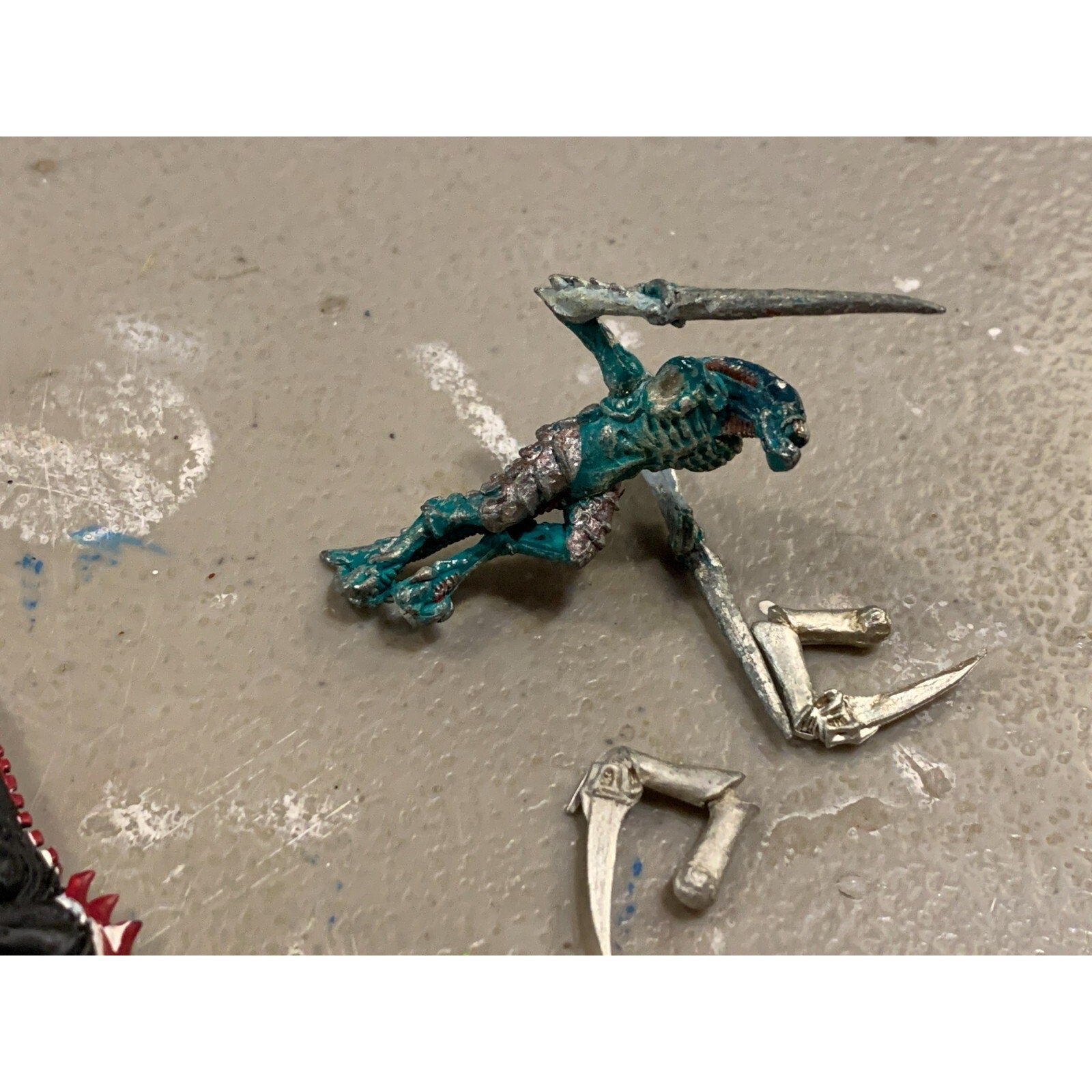A23023 WARHAMMER 40K TYRANIDS BITS LOT INCOMPLETE GAUNTS RIPPER 1 METAL