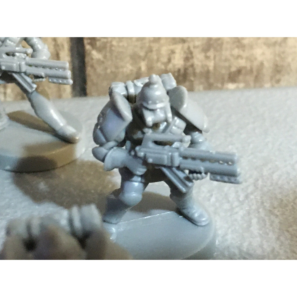 A30061 UNKNOWN TABLE TOP SCI-FI POWER ARMOR SOLDIERS 10 PK WAR GAMES