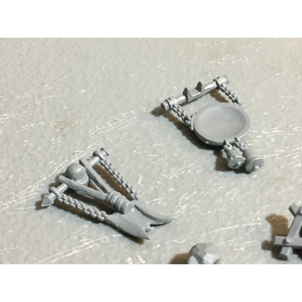 A23447 WARHAMMER FANTASY SKAVEN BITS LOT MIXED CLANRAT PLAGUE MONK RUNNER GW